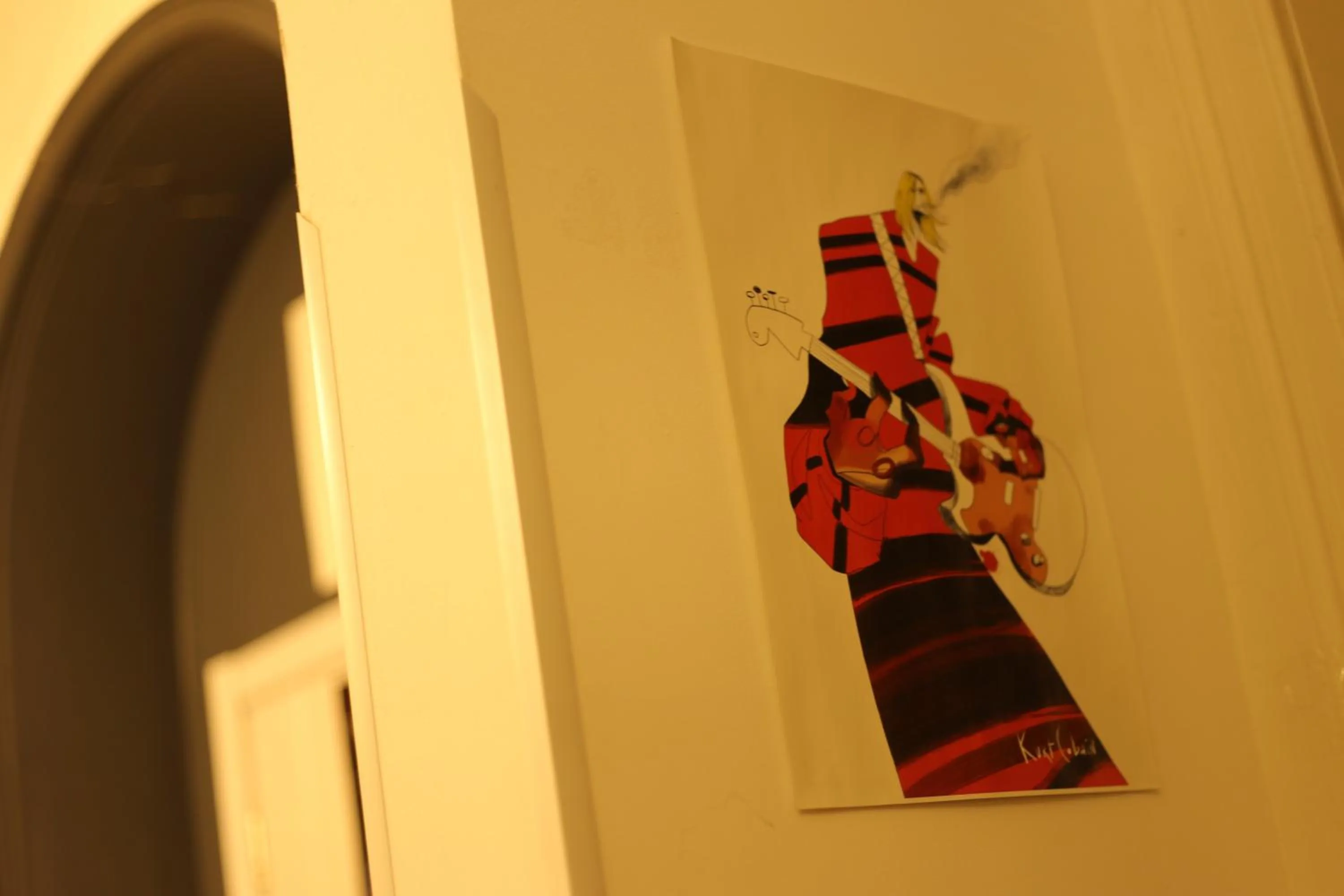 Communal lounge/ TV room in Moosica Hostel