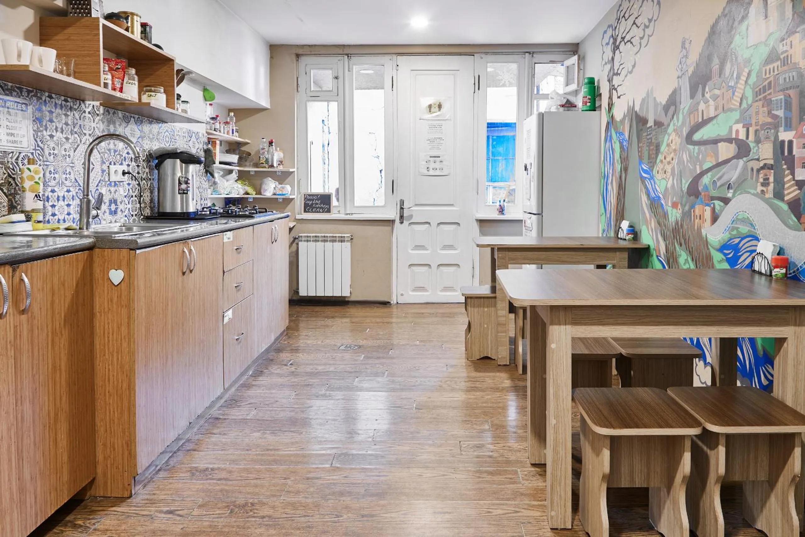 Kitchen or kitchenette in Moosica Hostel