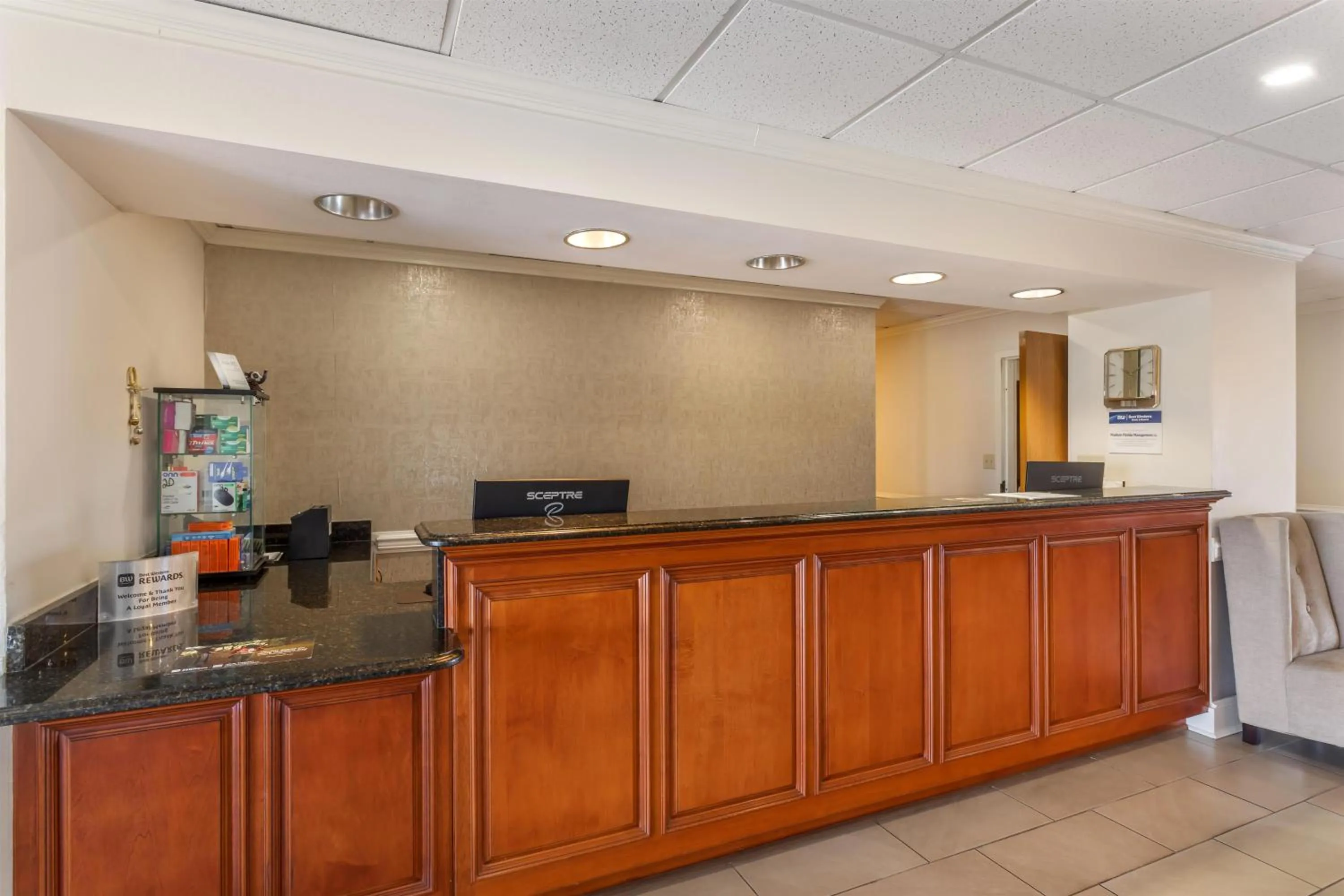 Lobby or reception in Best Western Plus Madison