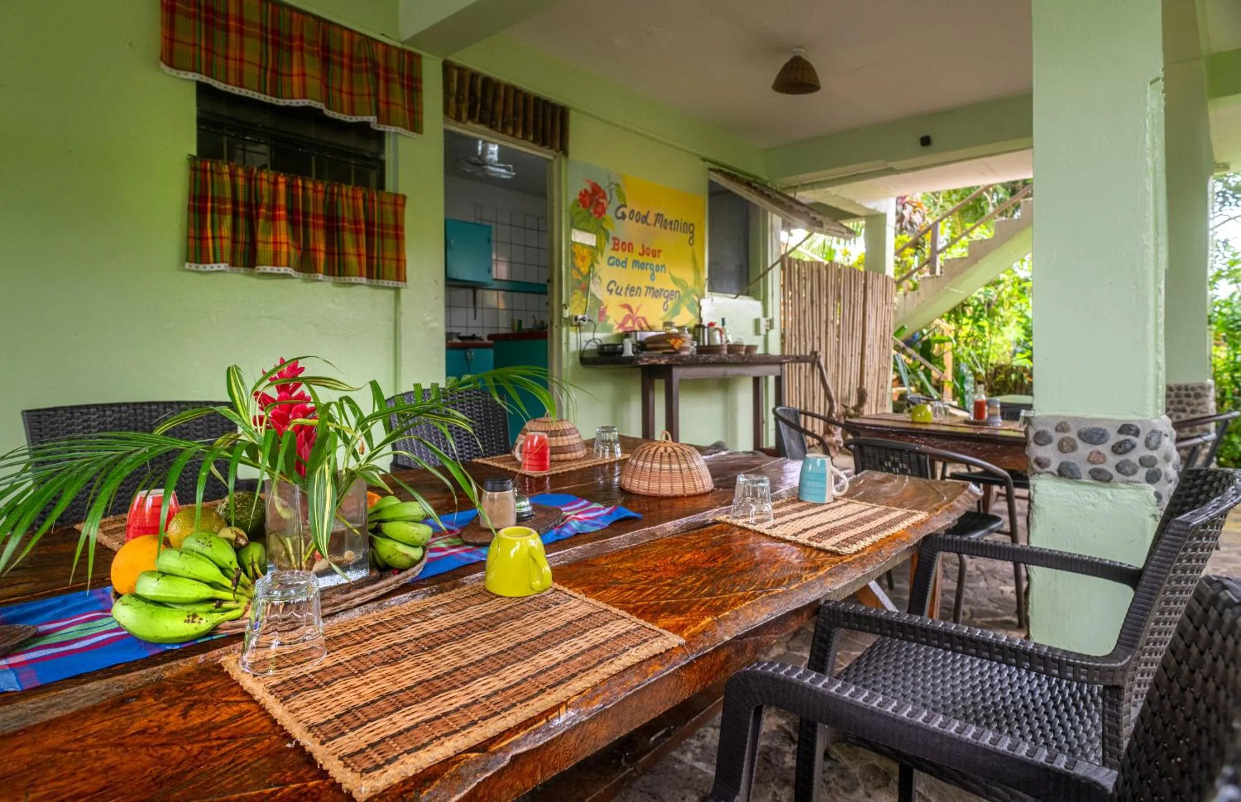 Breakfast in Hibiscus Valley Inn