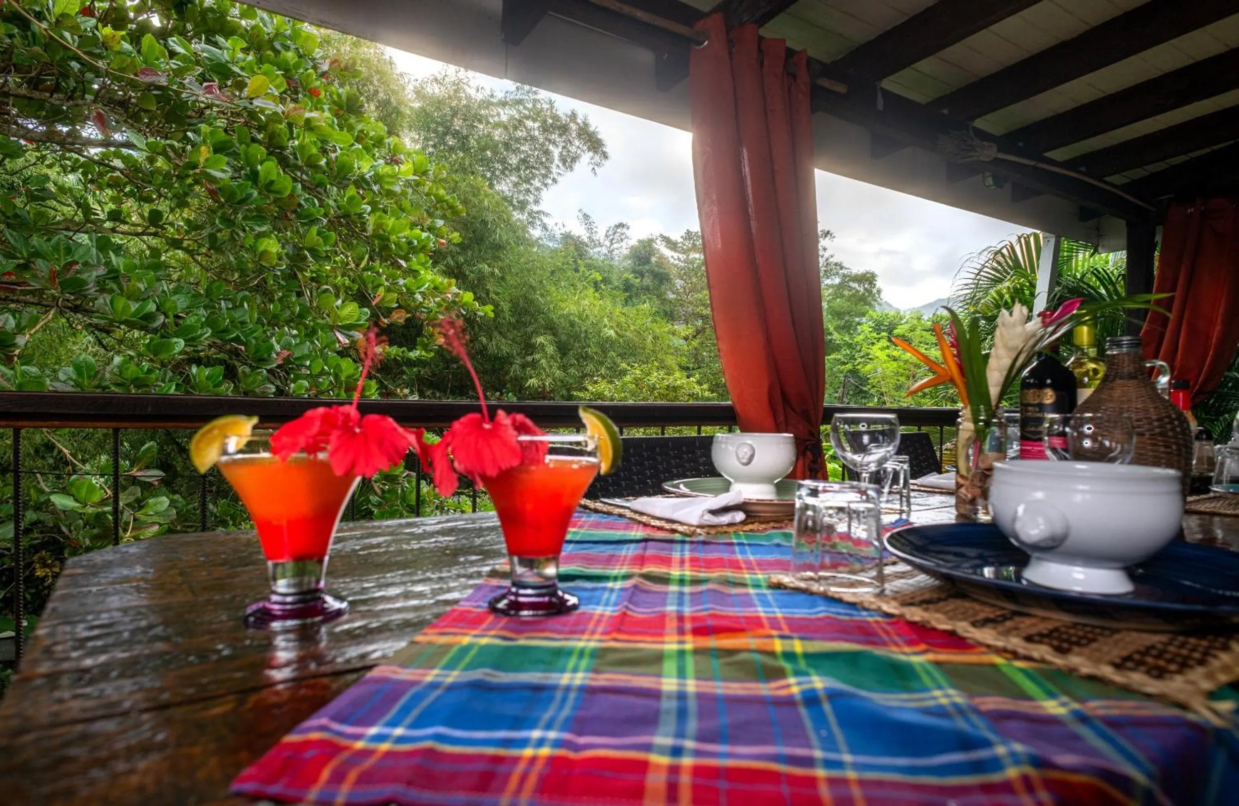 Restaurant/places to eat in Hibiscus Valley Inn