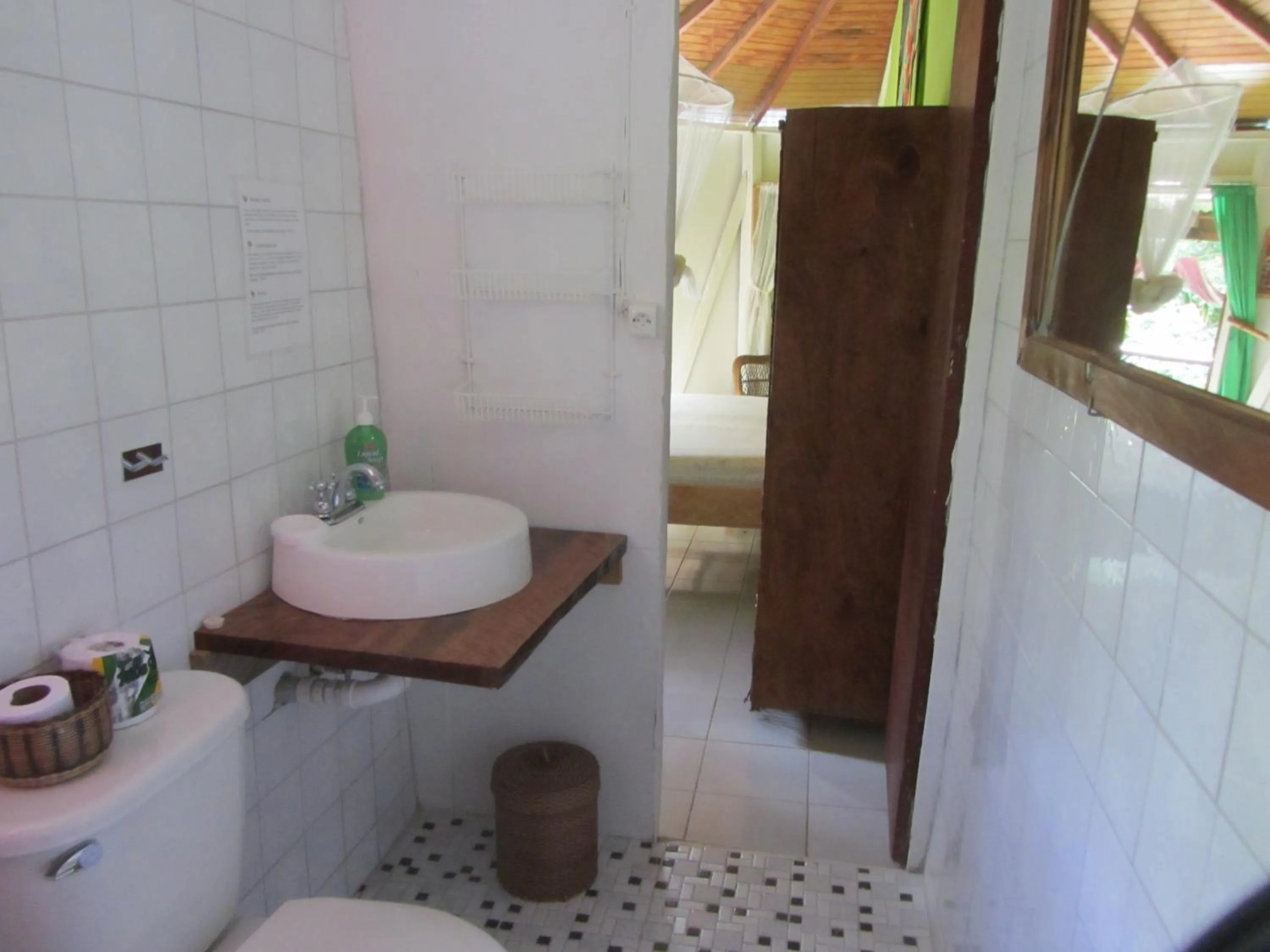 Bathroom in Hibiscus Valley Inn