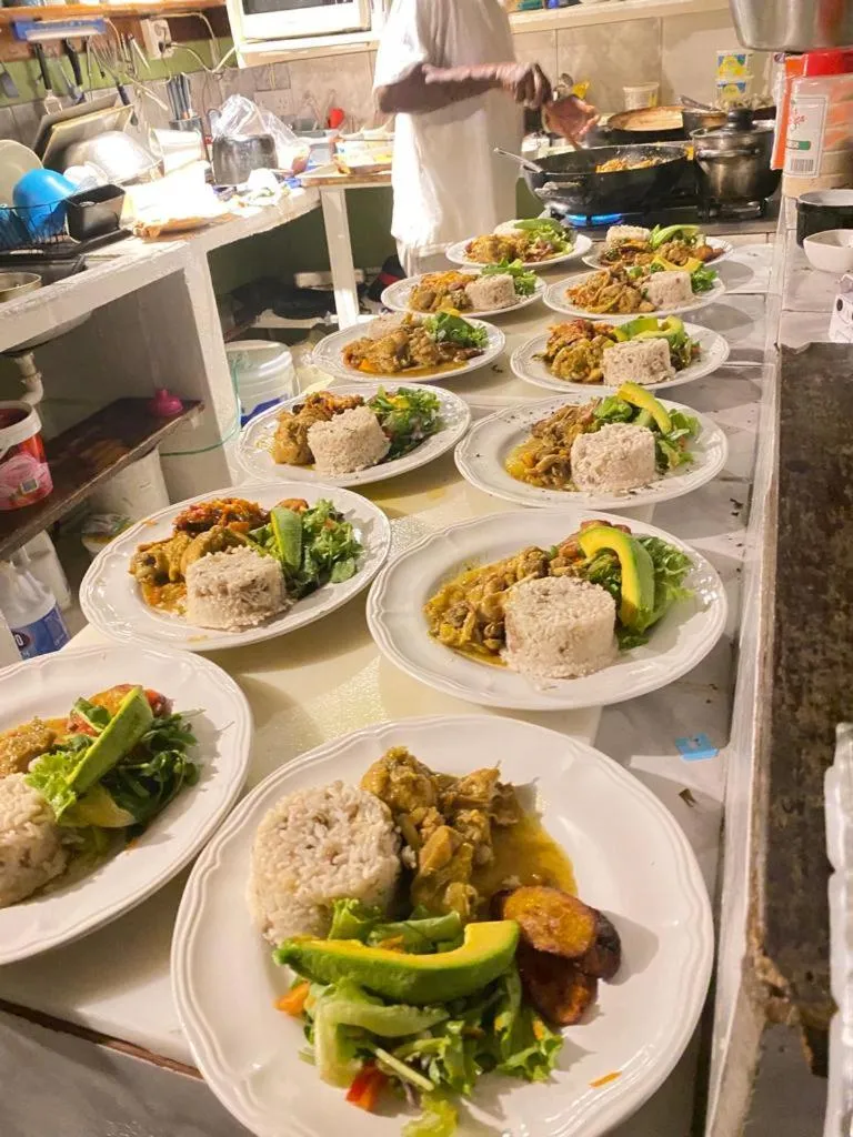 Restaurant/places to eat in Hibiscus Valley Inn