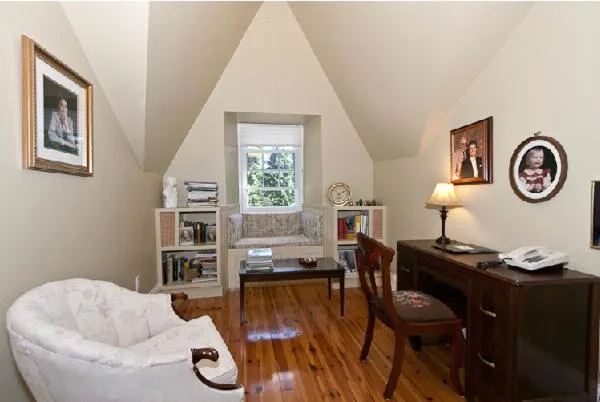 Day in Clyde Hall Bed and Breakfast