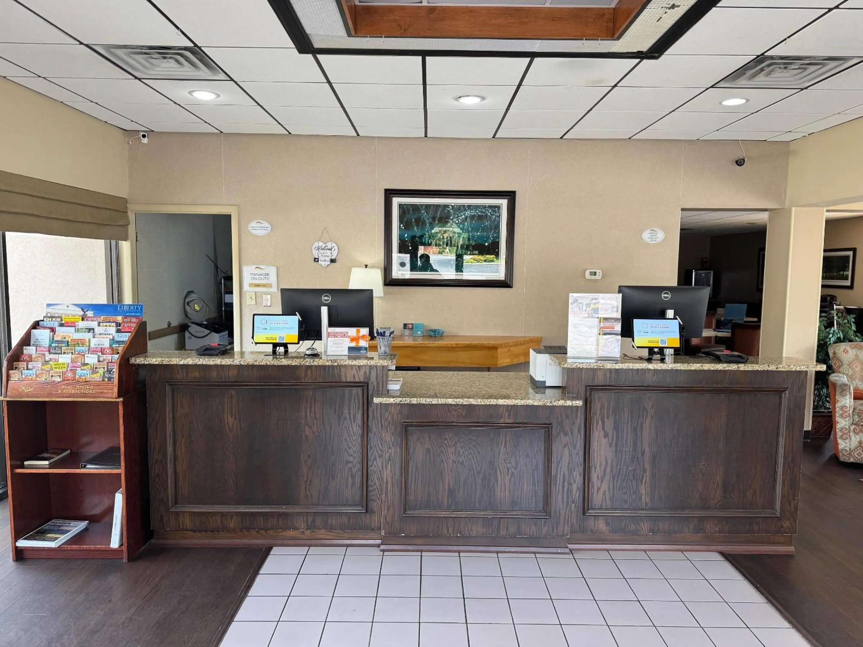 Lobby or reception in Rodeway Inn