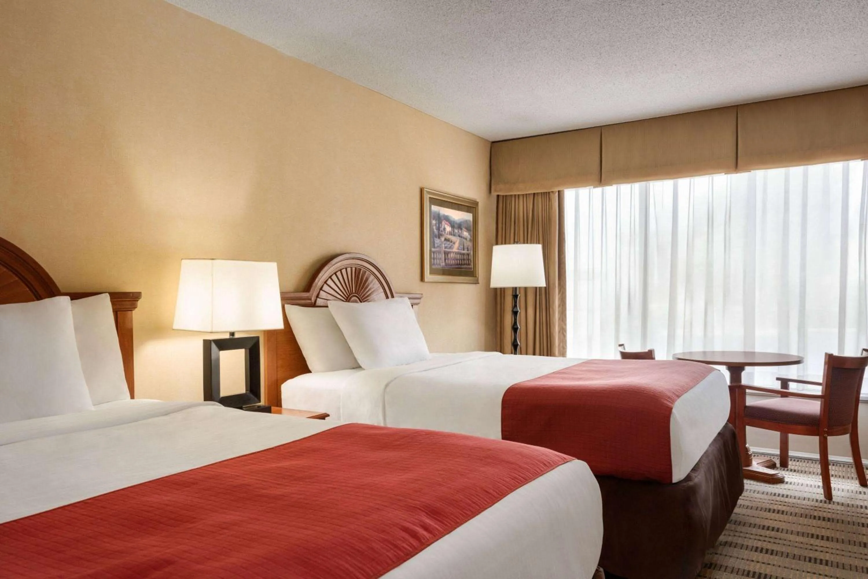 Photo of the whole room, Bed in Baymont by Wyndham Lynchburg