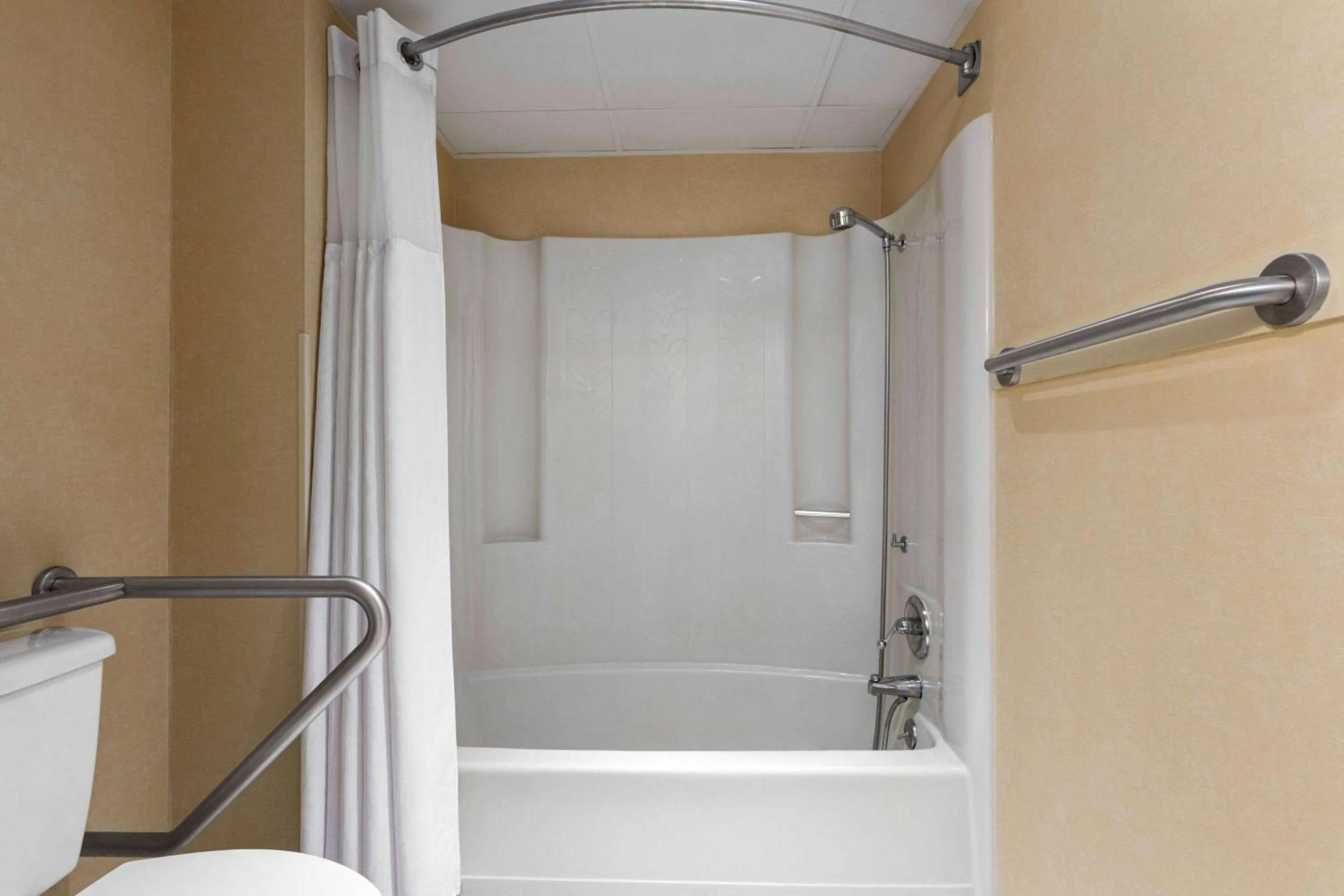 Shower in Baymont by Wyndham Lynchburg