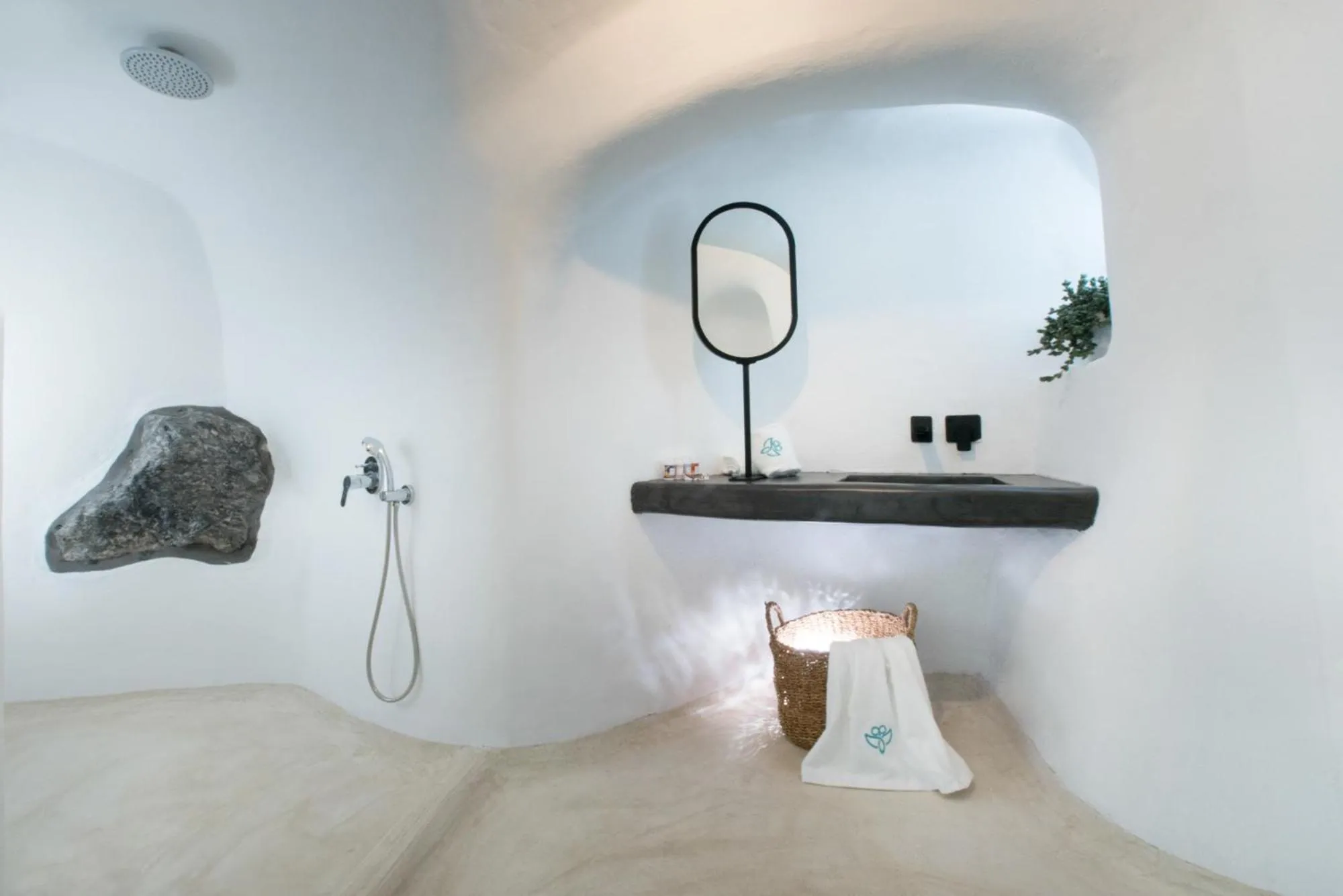 Bathroom in Sophia Finikia Villas
