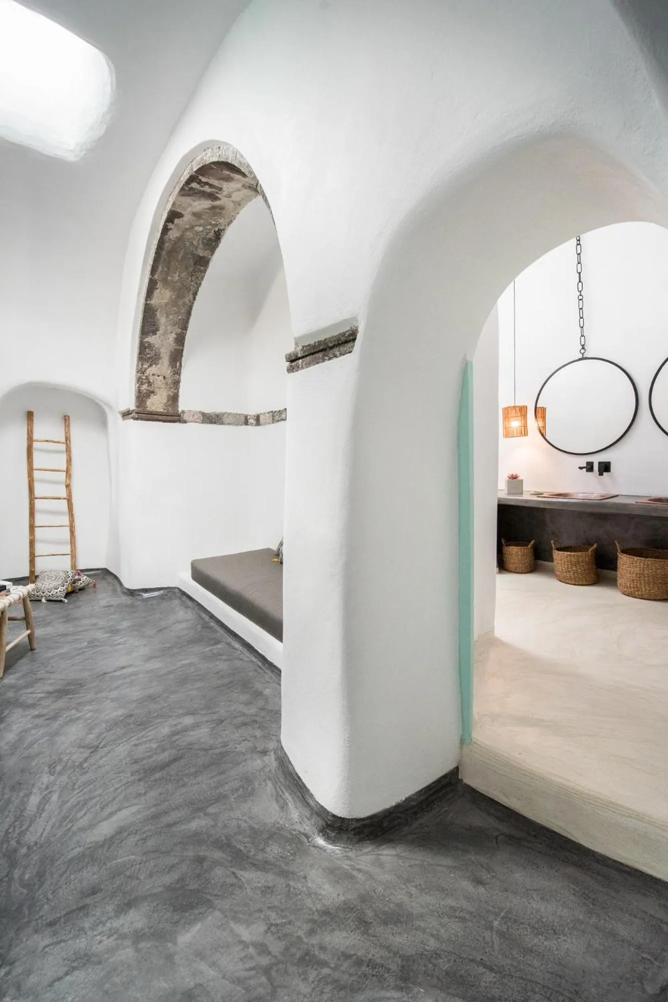 Bed in Sophia Finikia Villas