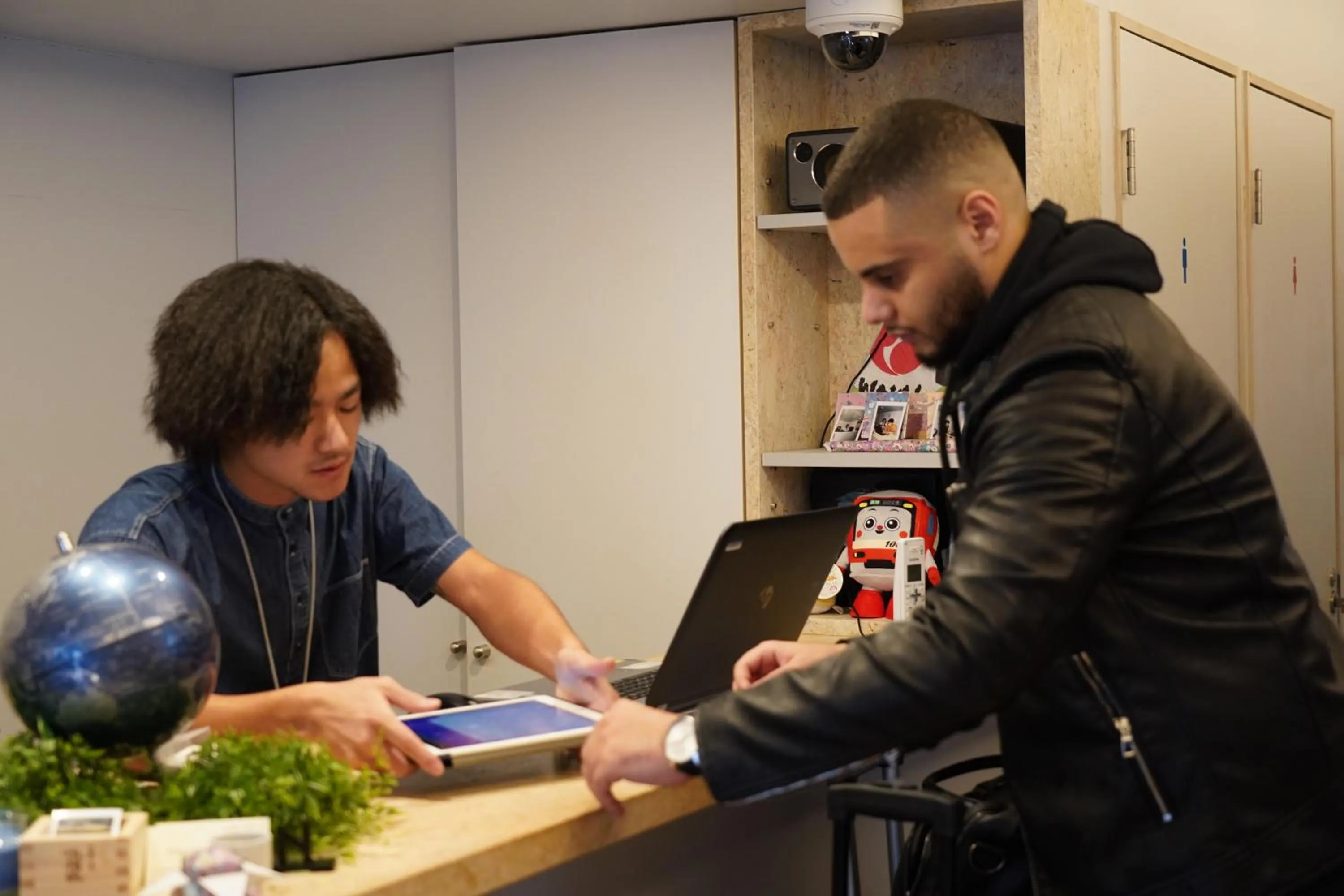 Lobby or reception in plat hostel keikyu asakusa station