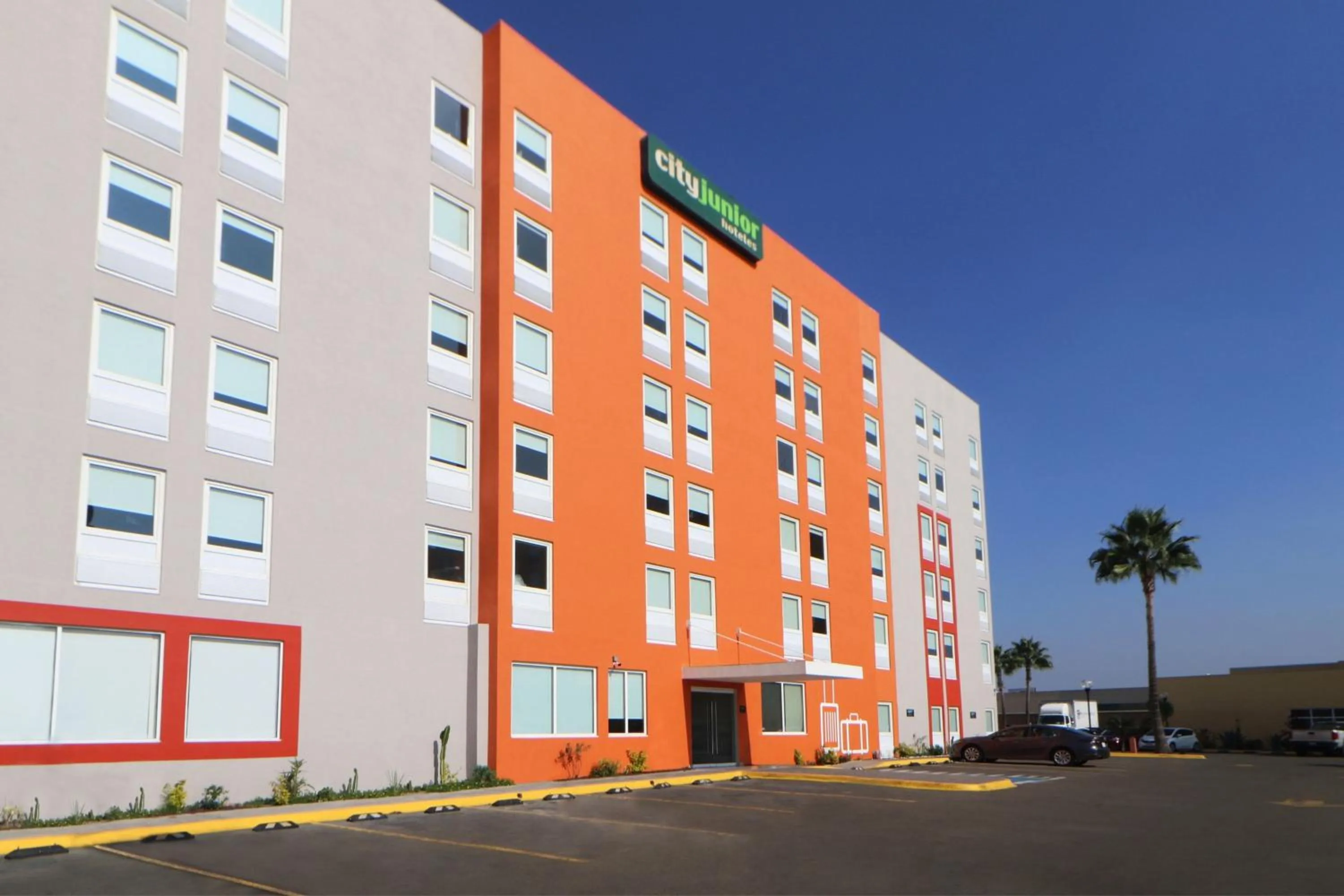 Property building in City Express Junior by Marriott Tijuana Otay