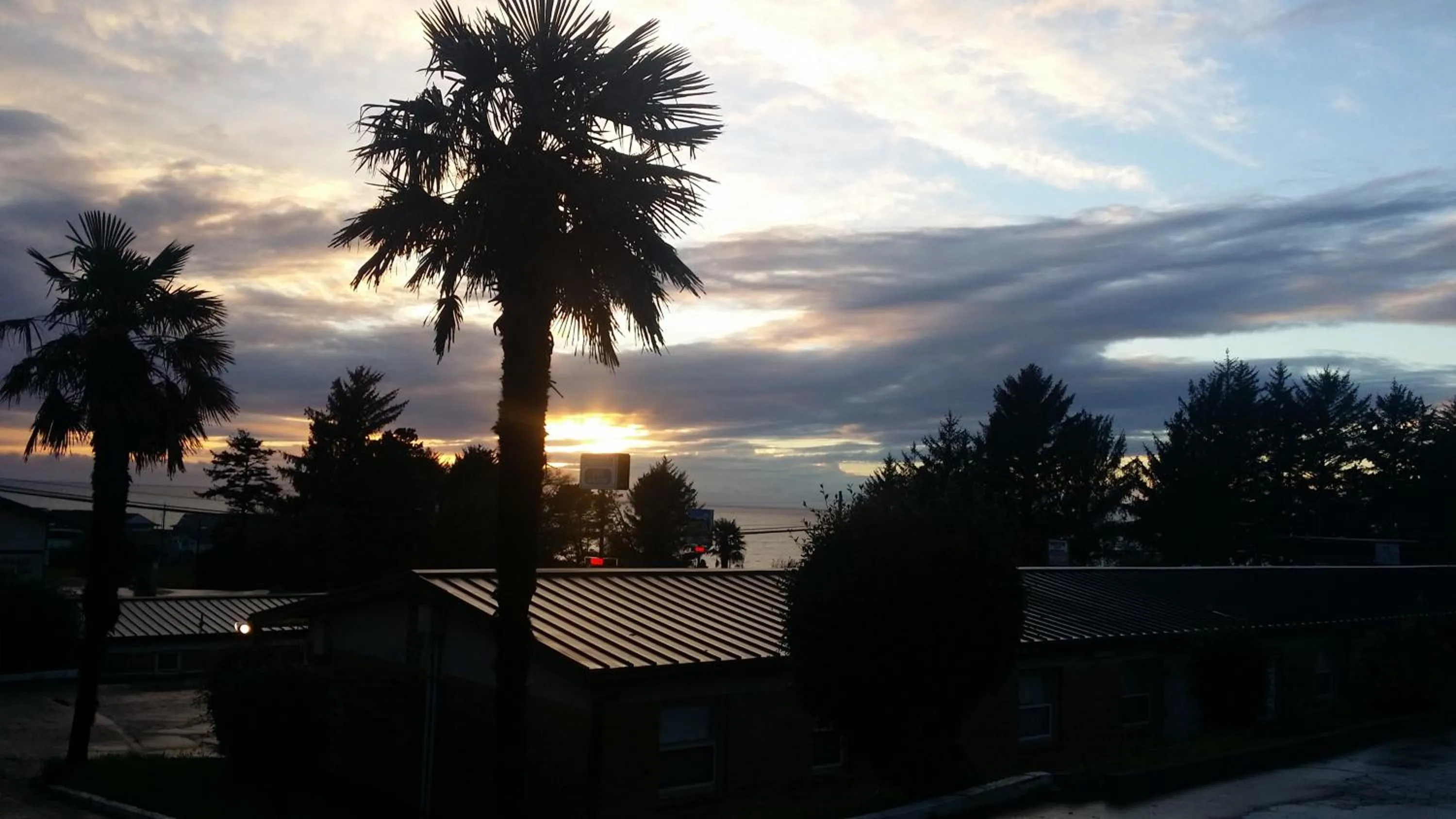 Sea view in Blue Coast Inn & Suites