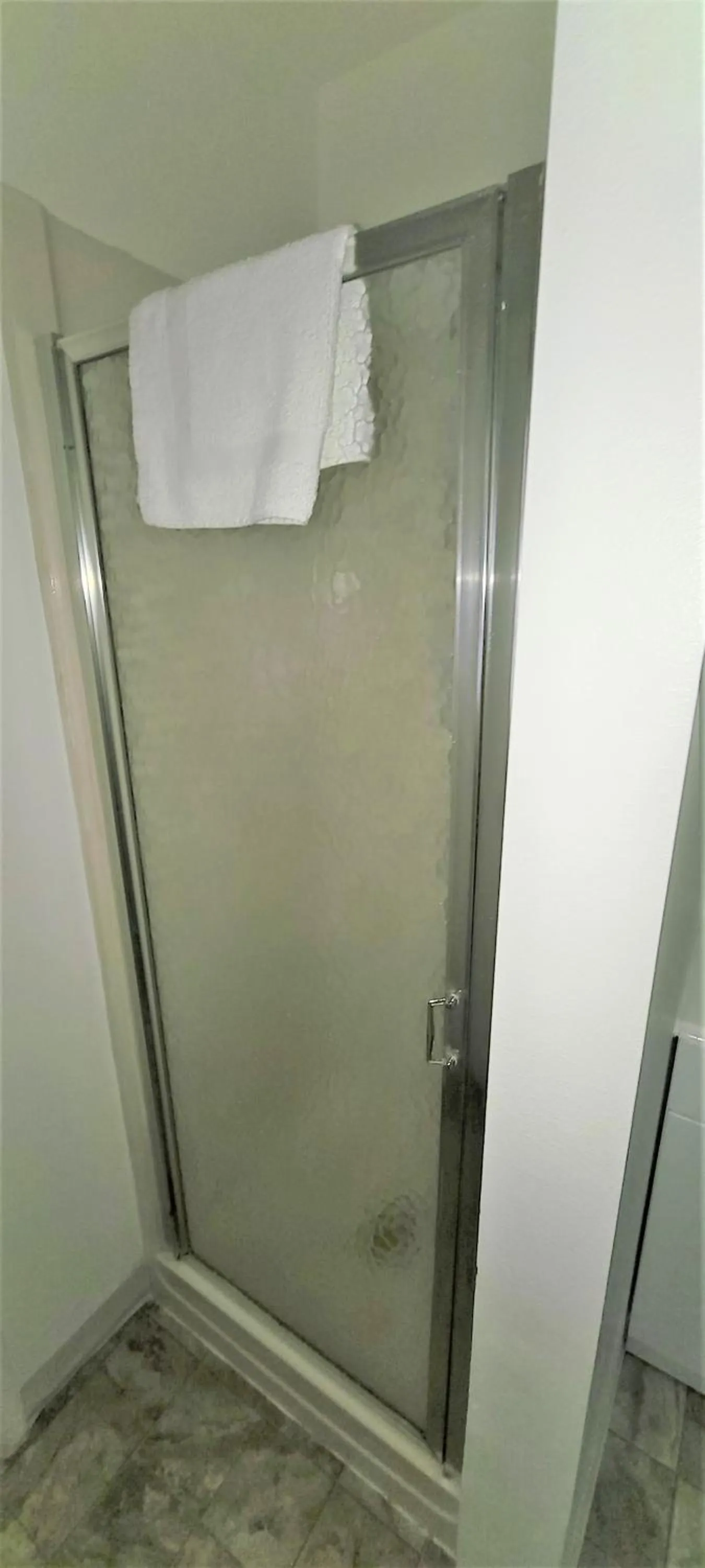 Shower in Blue Coast Inn & Suites