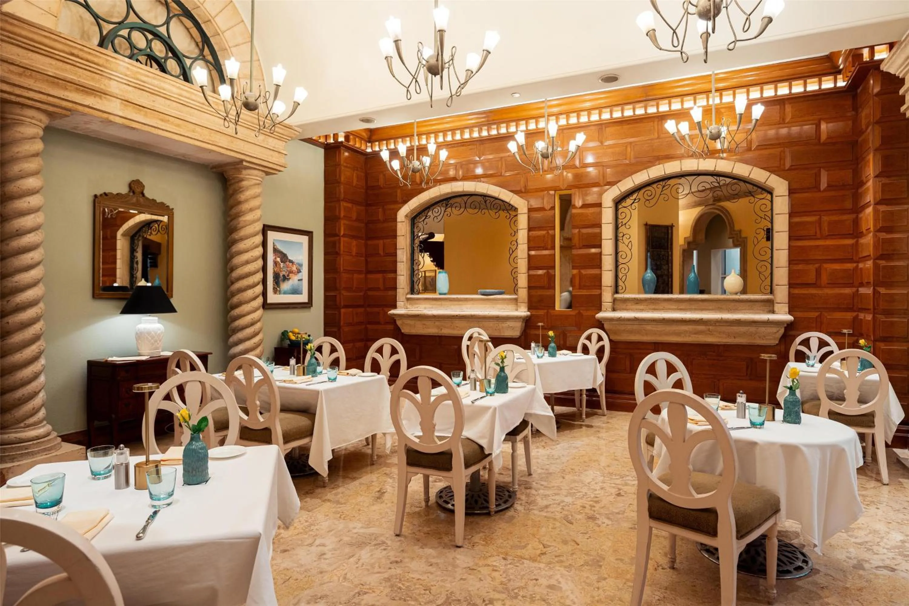 Restaurant/places to eat in Hilton Cairo Grand Nile