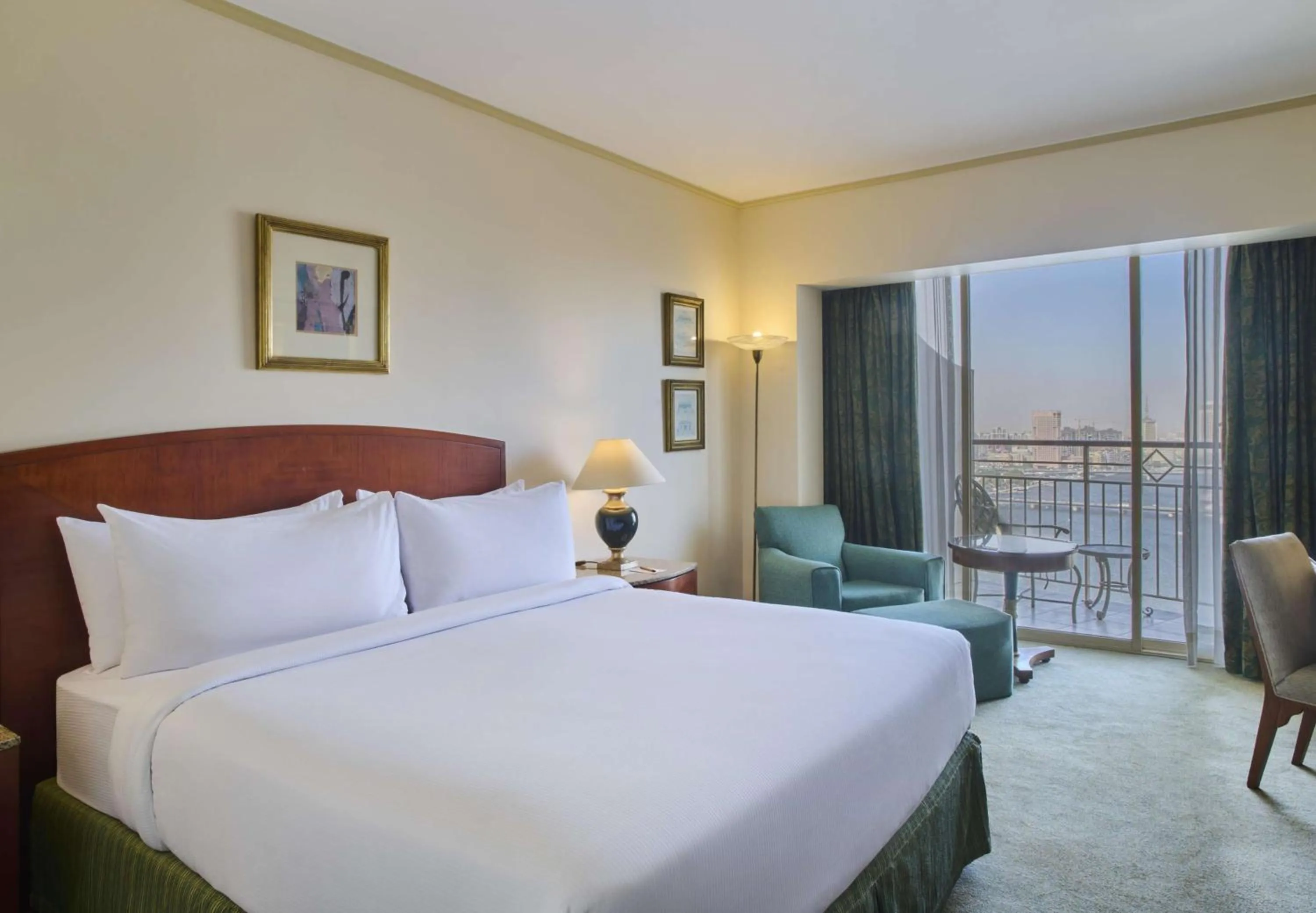 Bed in Hilton Cairo Grand Nile