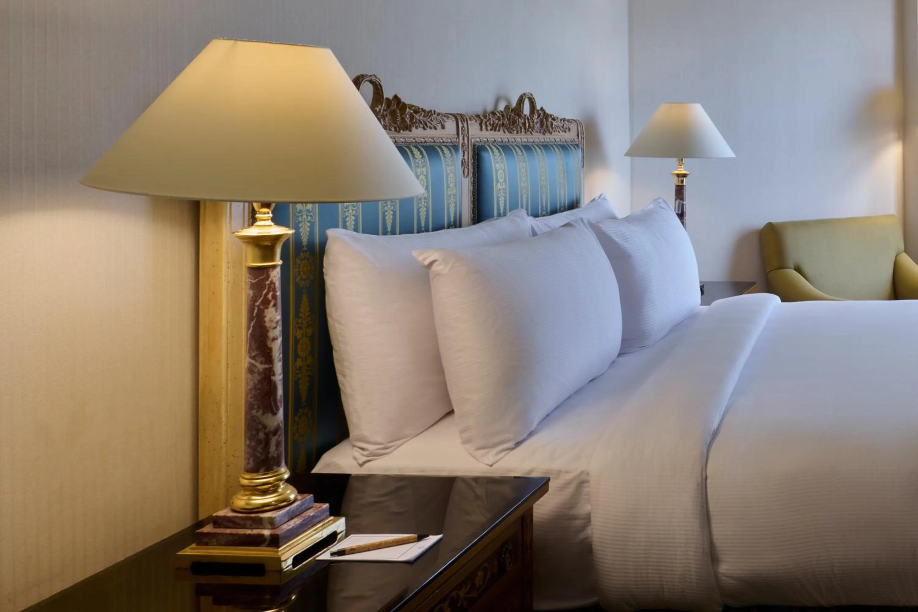 Bed in Hilton Cairo Grand Nile