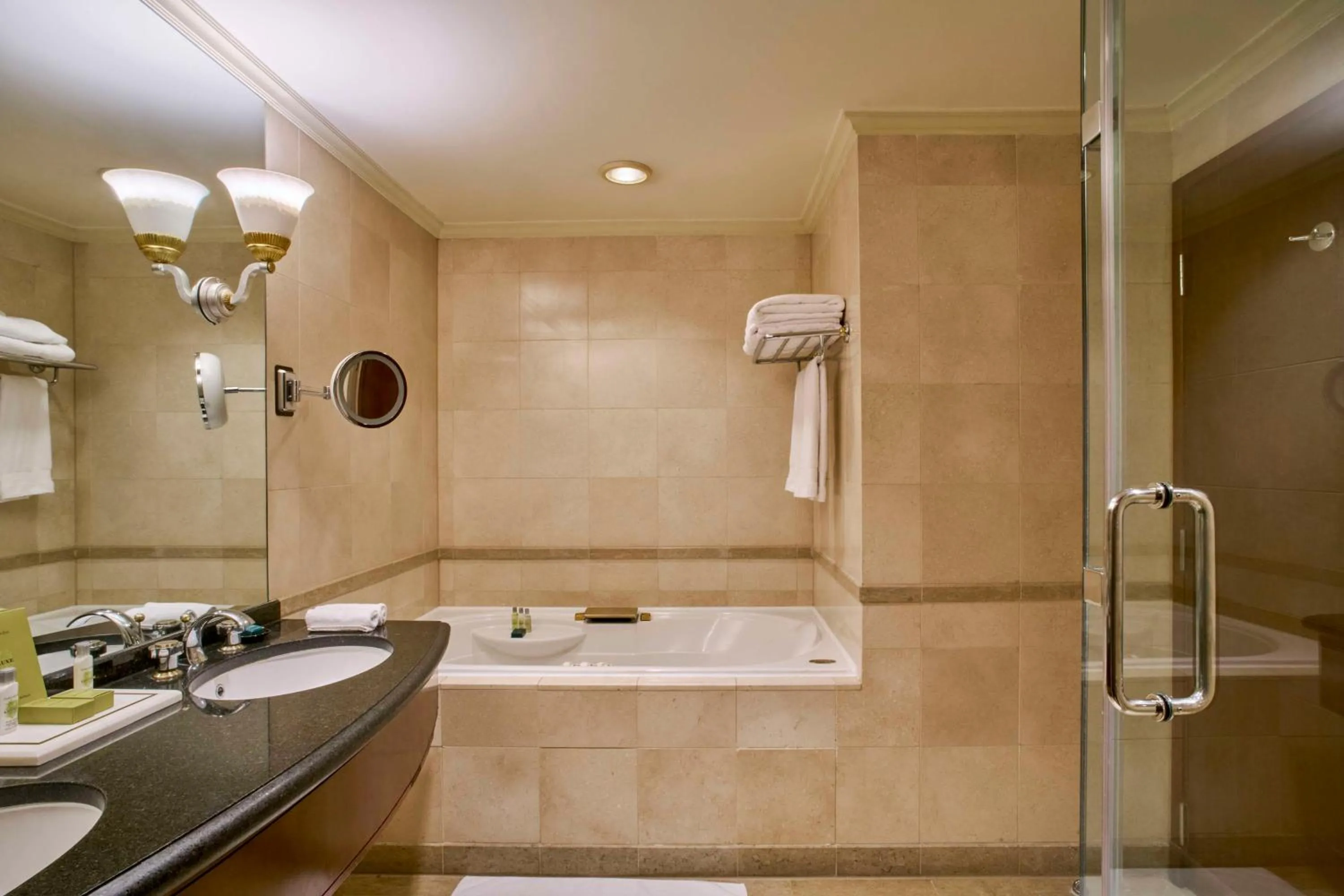 Bathroom in Hilton Cairo Grand Nile