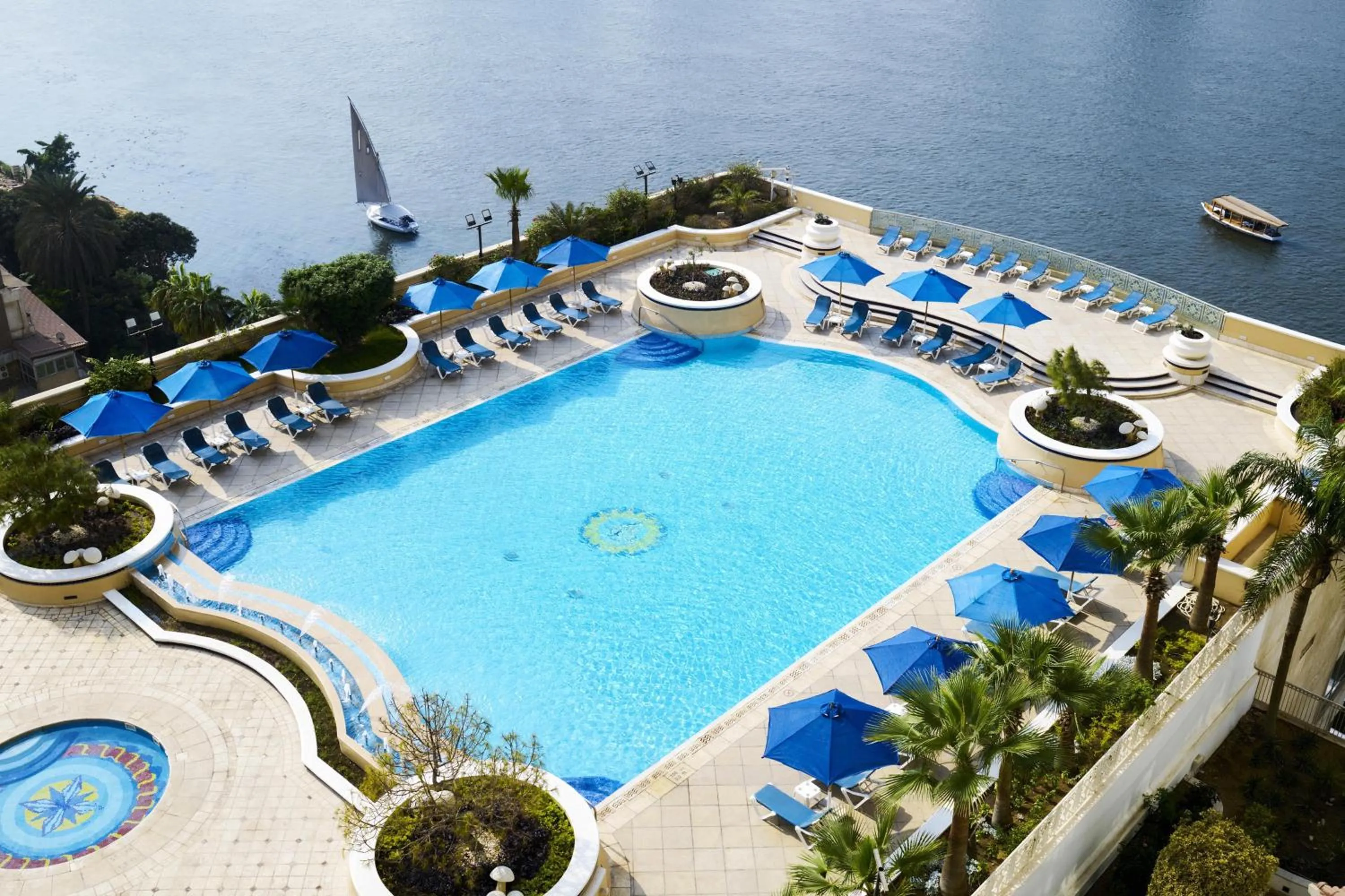 Pool view in Hilton Cairo Grand Nile
