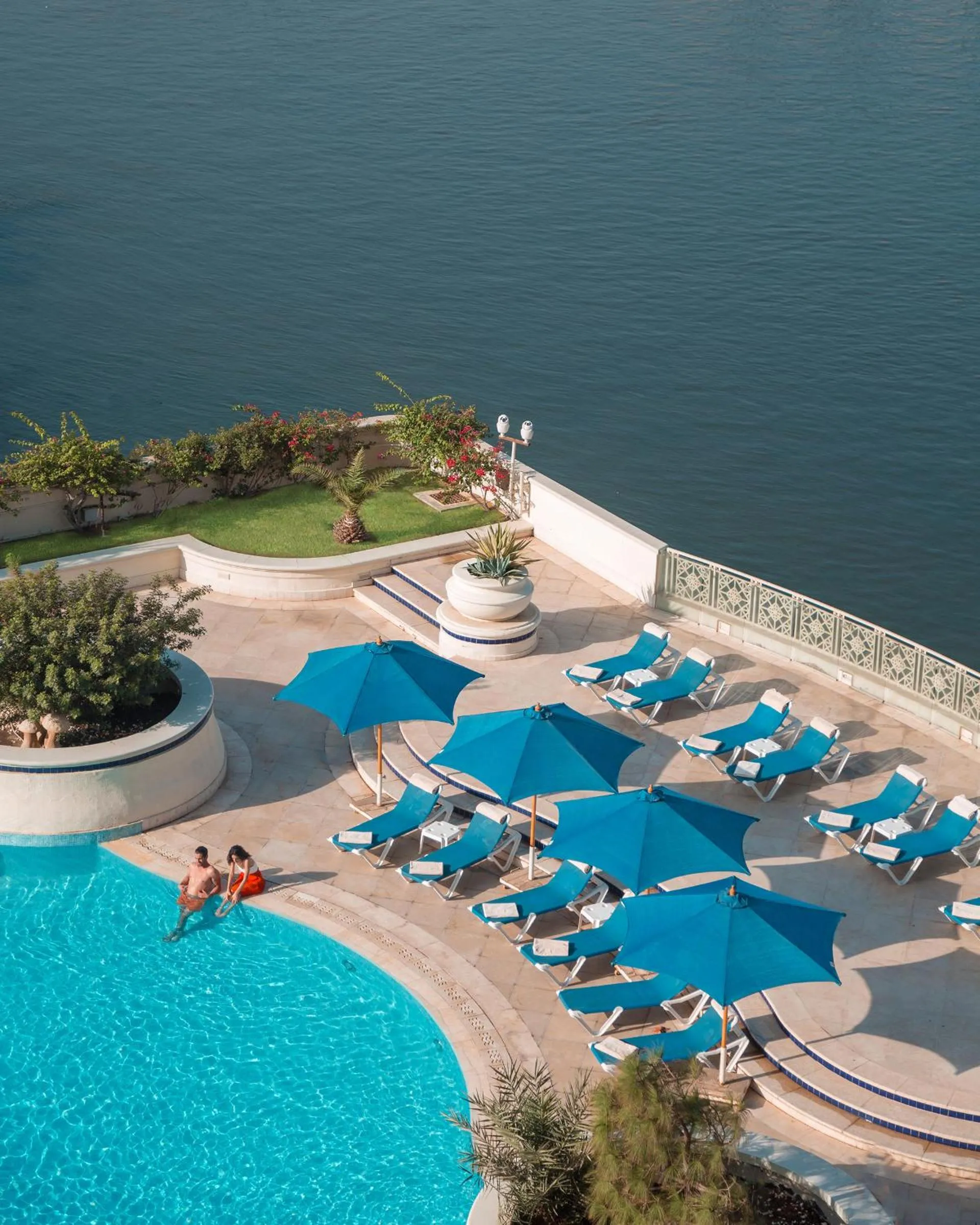 Swimming pool in Hilton Cairo Grand Nile
