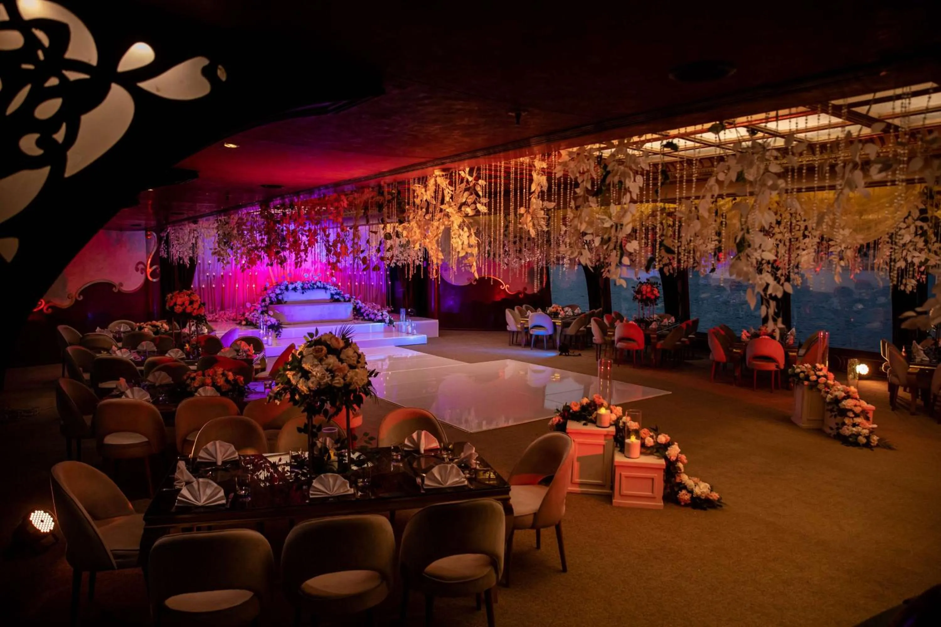 Restaurant/places to eat in Hilton Cairo Grand Nile