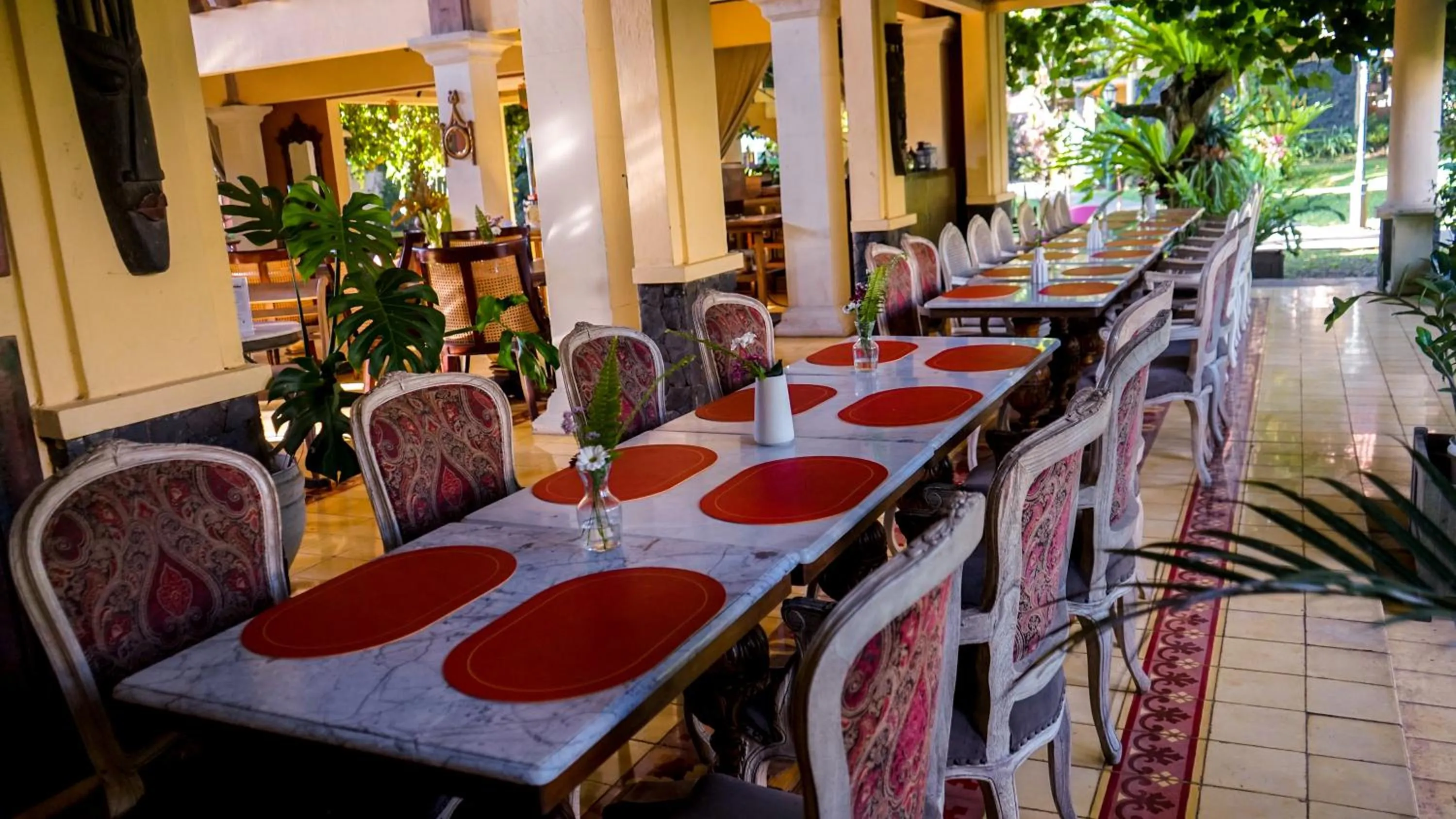 Restaurant/places to eat in Kayu Arum Resort