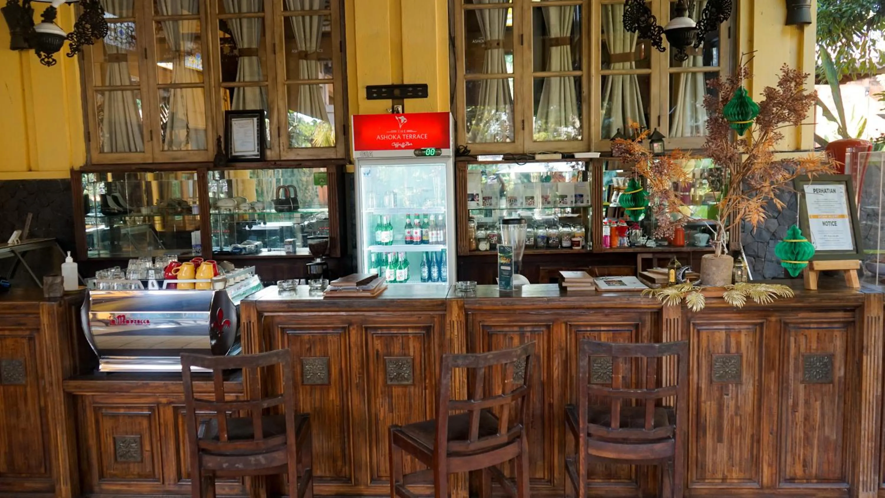 Lounge or bar in Kayu Arum Resort