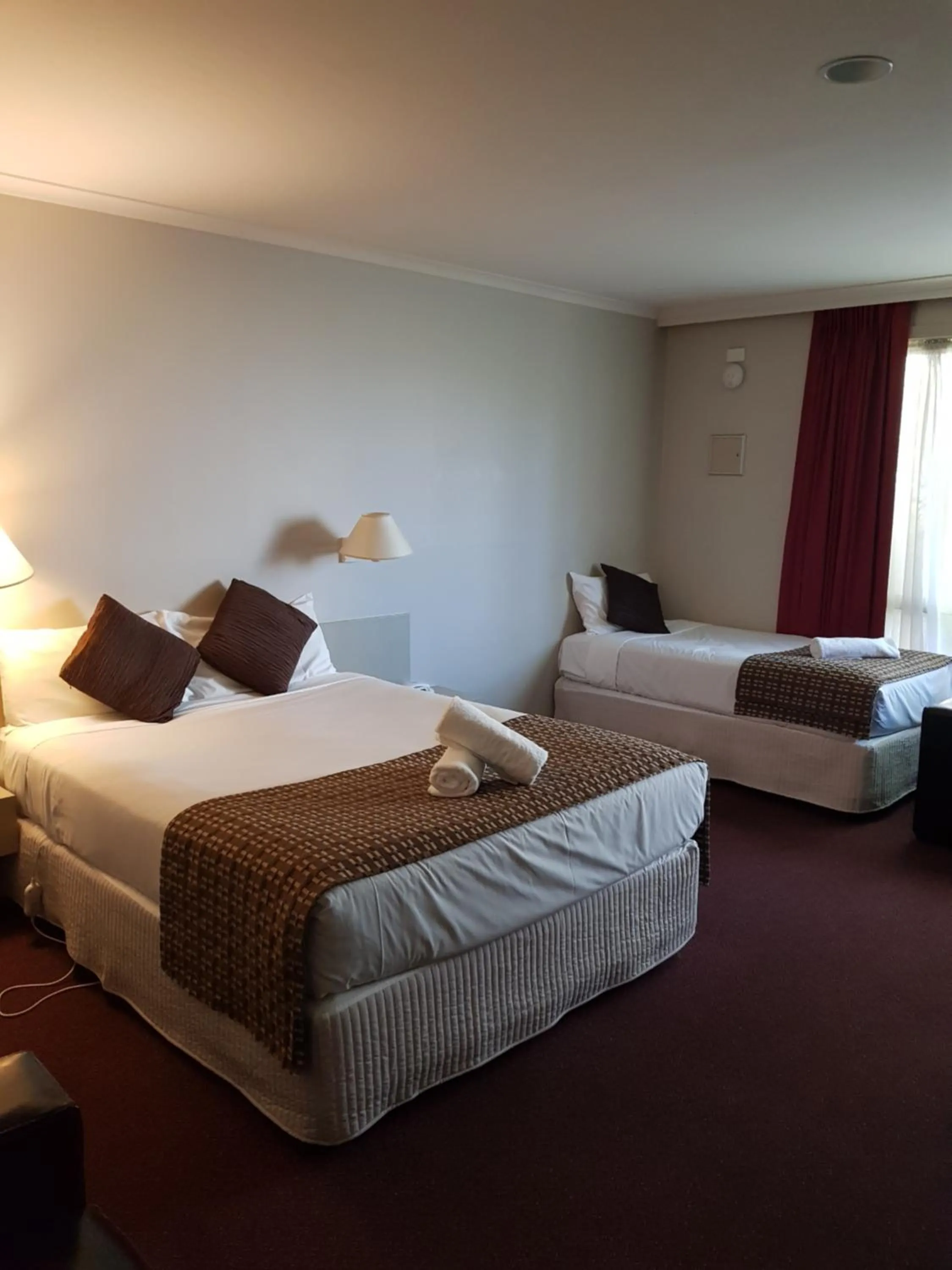 Photo of the whole room, Bed in Ringwood Lake Inn