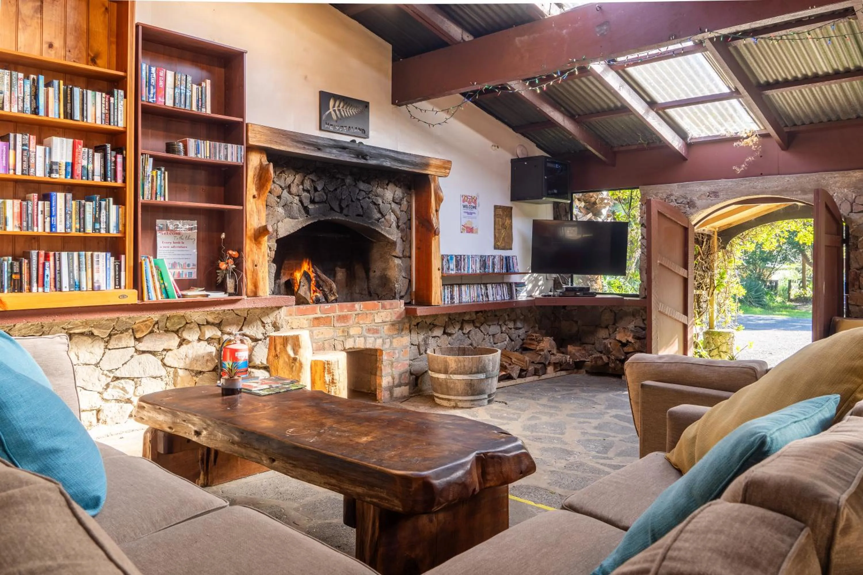 Communal lounge/ TV room in Ahipara TOP 10 Holiday Park