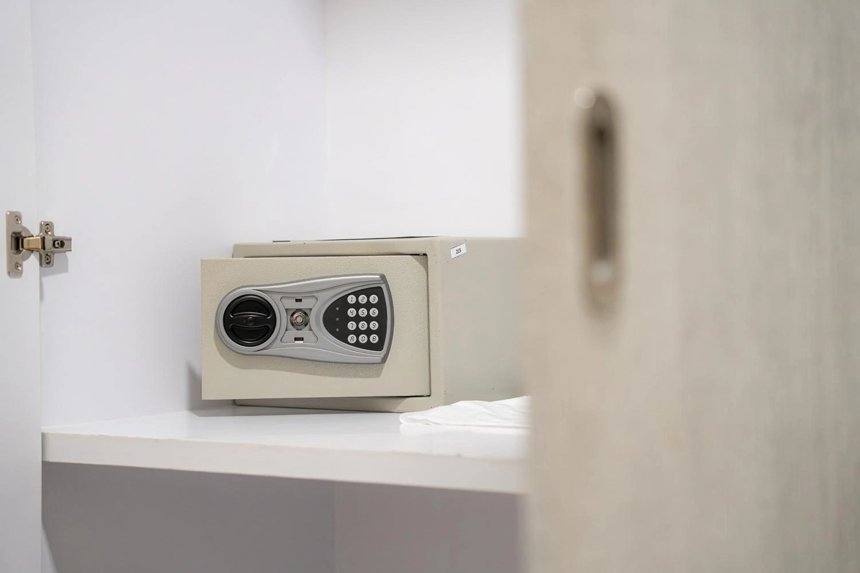 safe in Ratchadamnoen Residence