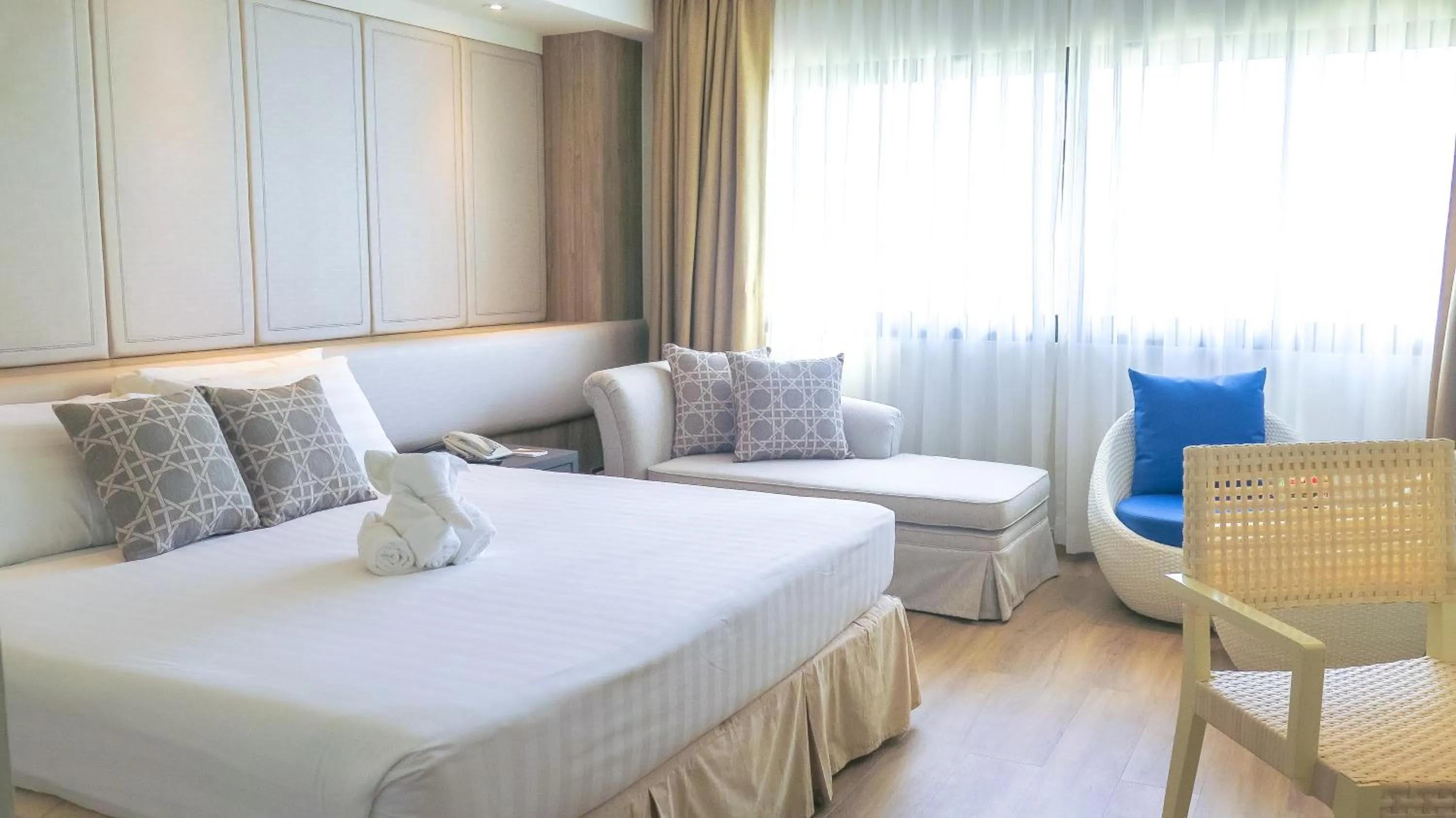 Bed in Hiran Residence