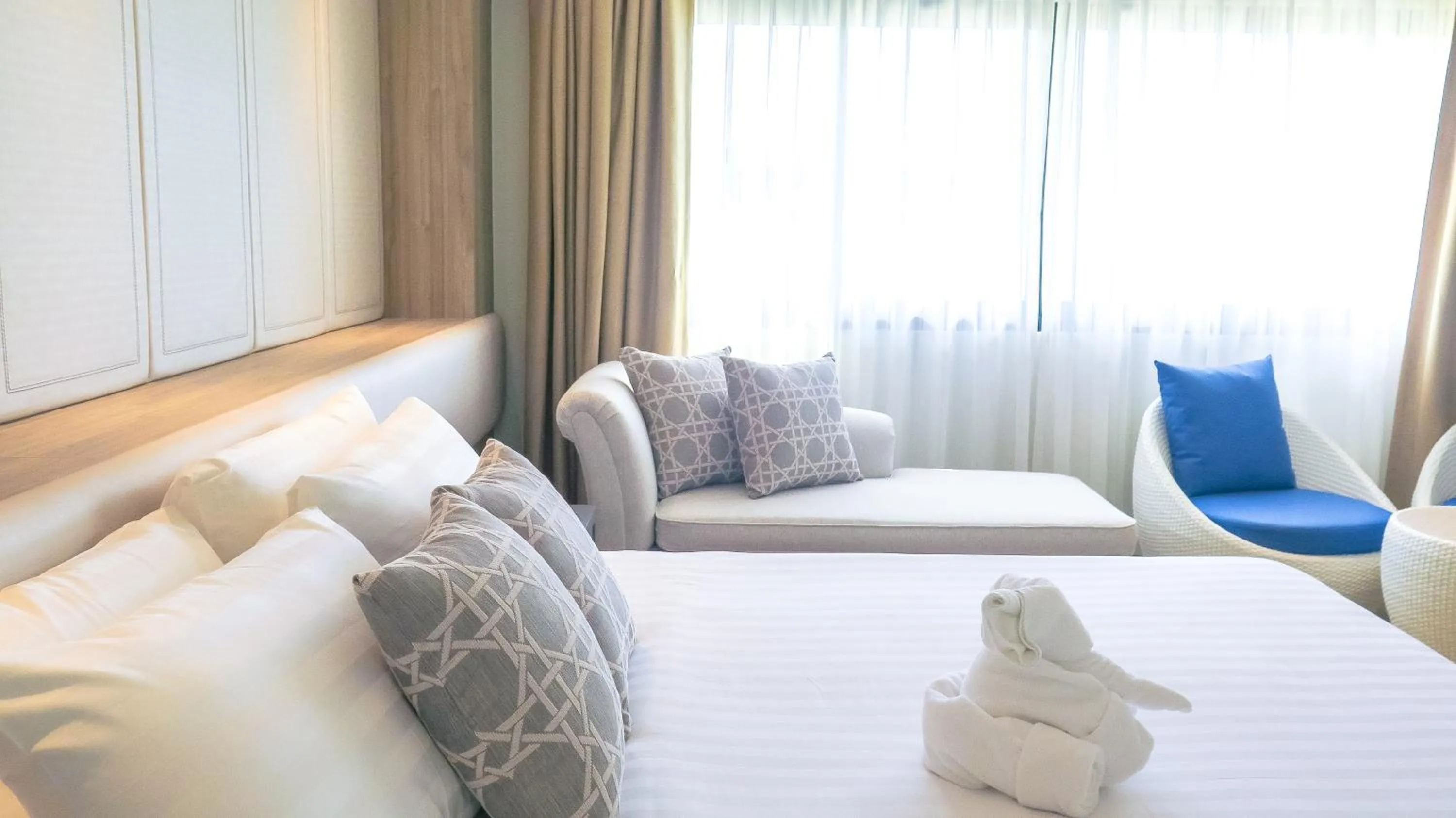 Bed in Hiran Residence