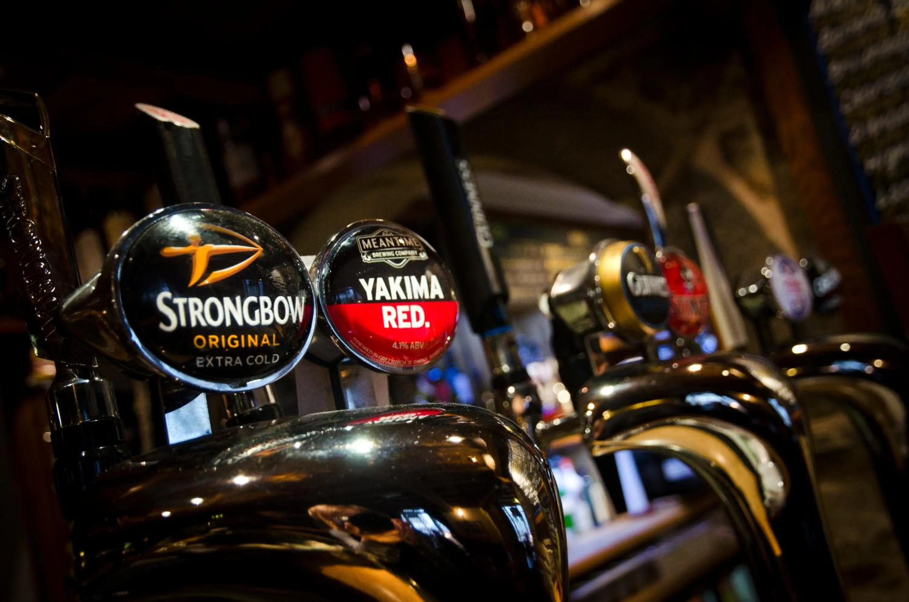 Alcoholic drinks in Norfolk Arms Hotel, Ringinglow