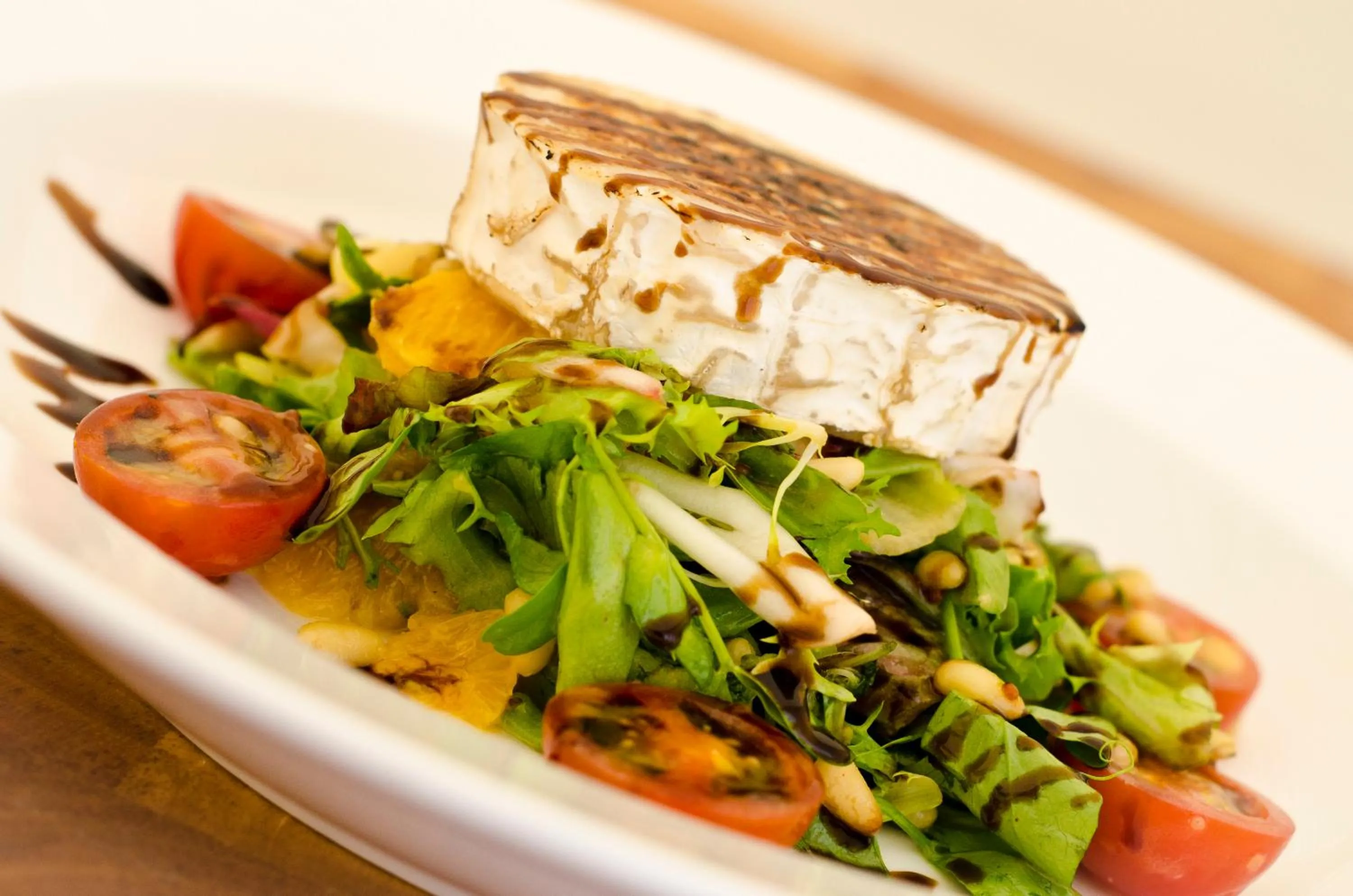 Lunch in Norfolk Arms Hotel, Ringinglow