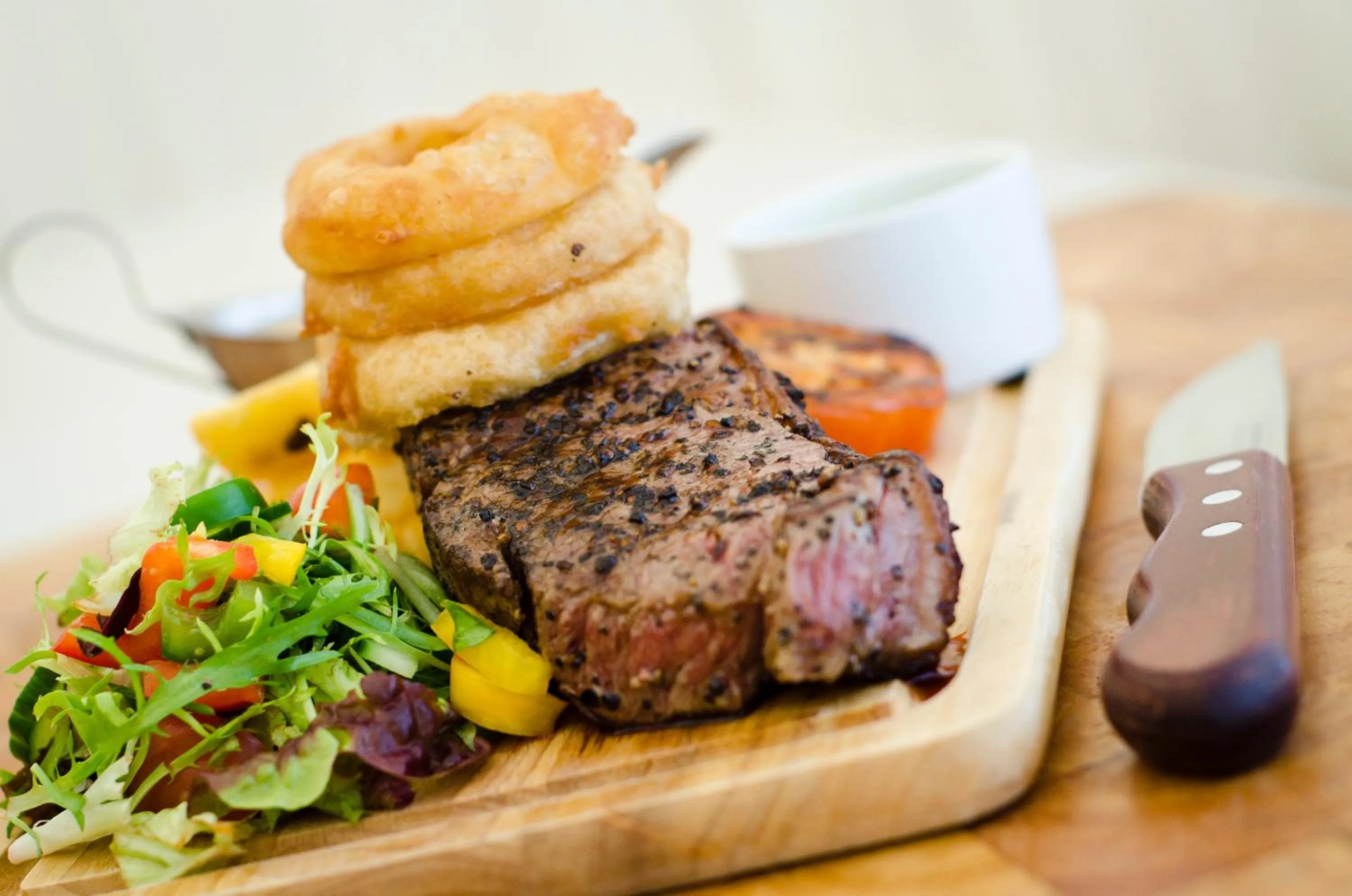 Lunch in Norfolk Arms Hotel, Ringinglow