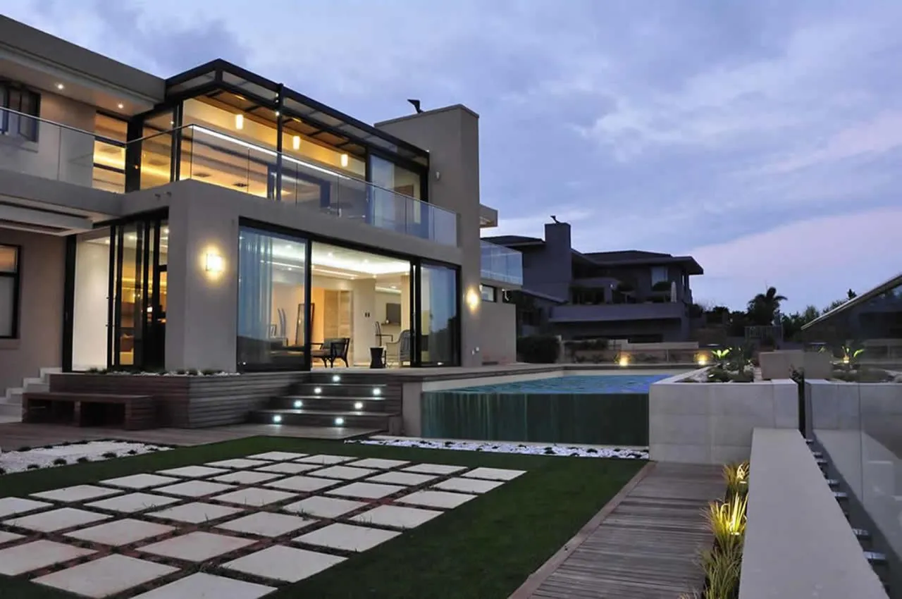 Vacation Home in Luxe Life House