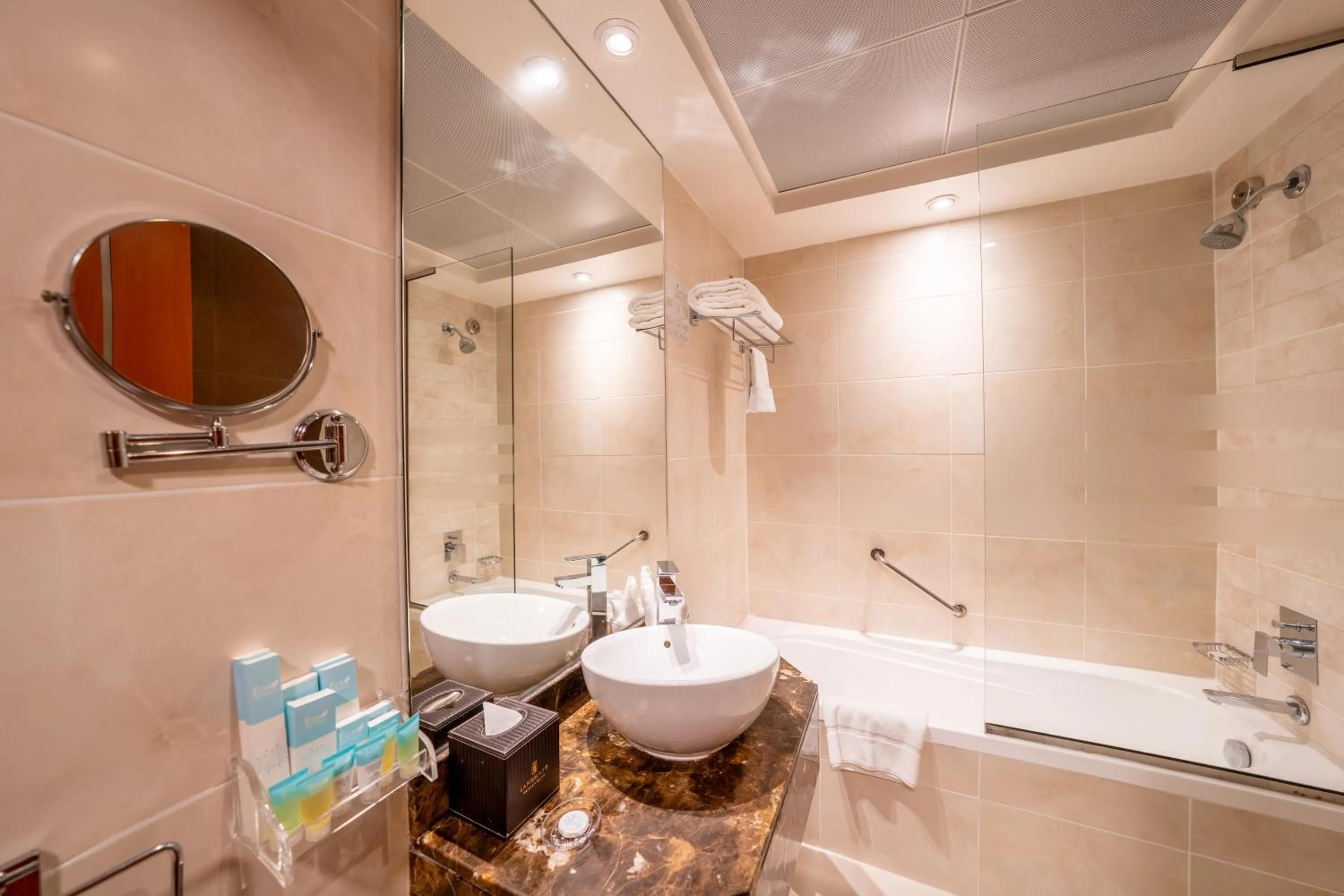 Bath in Landmark Grand Hotel