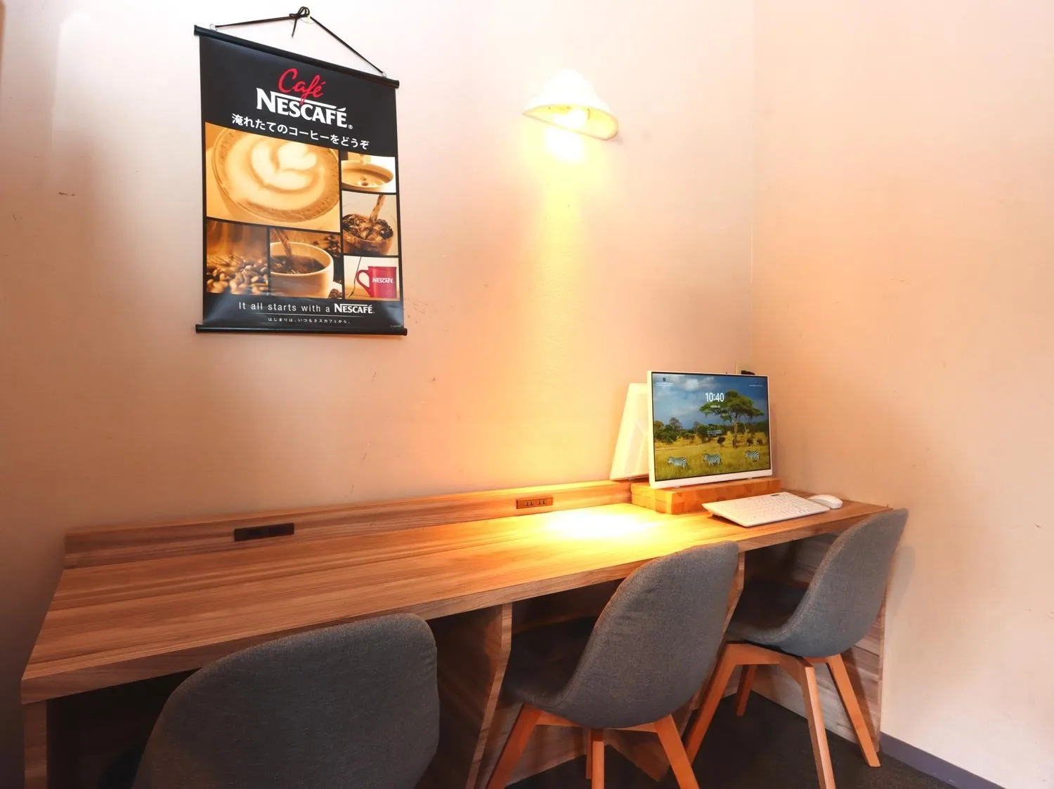 Communal lounge/ TV room in Hotel Cerulean Alpine