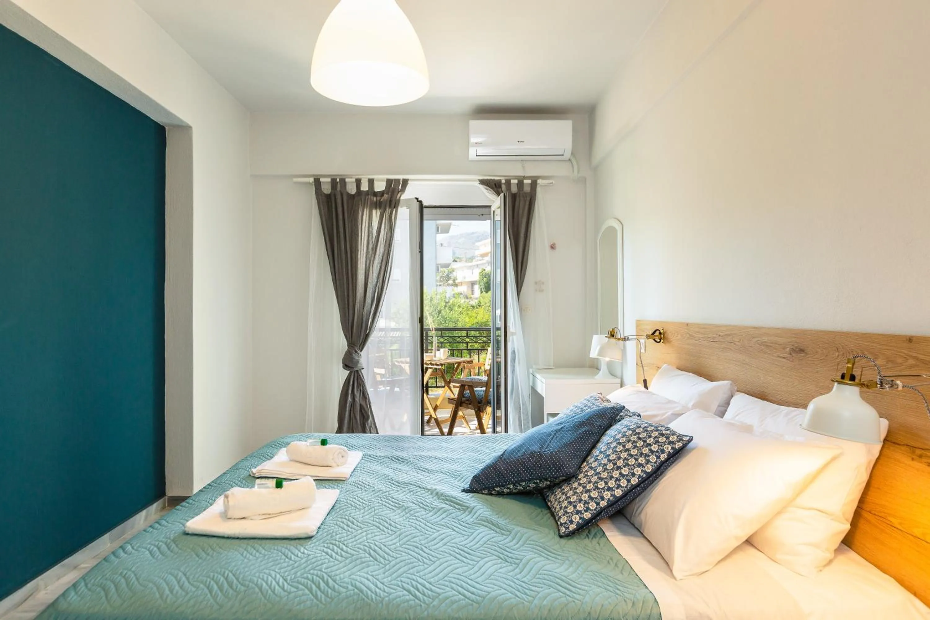 Bedroom, Bed in Theros