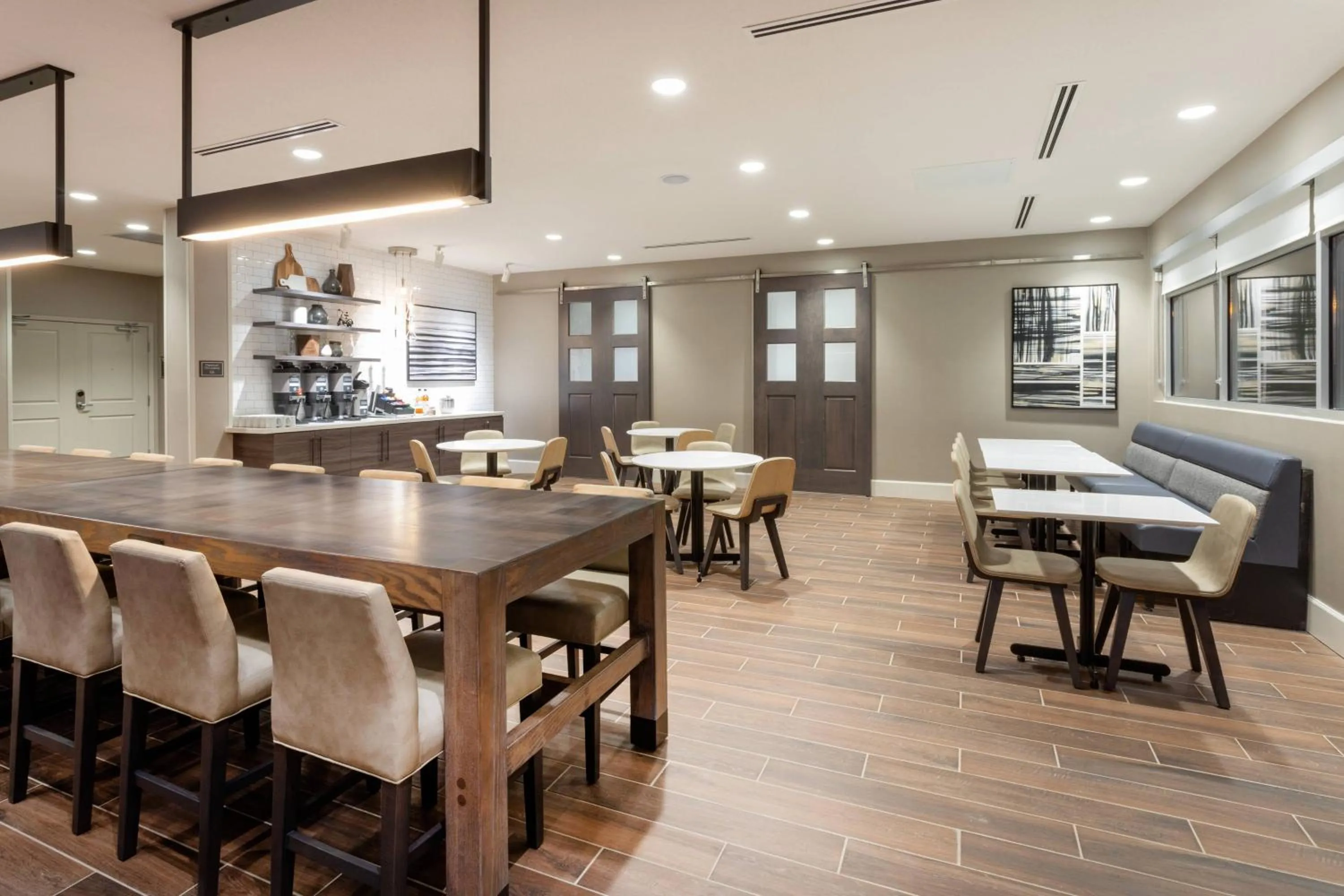 Breakfast in Residence Inn by Marriott St. Cloud