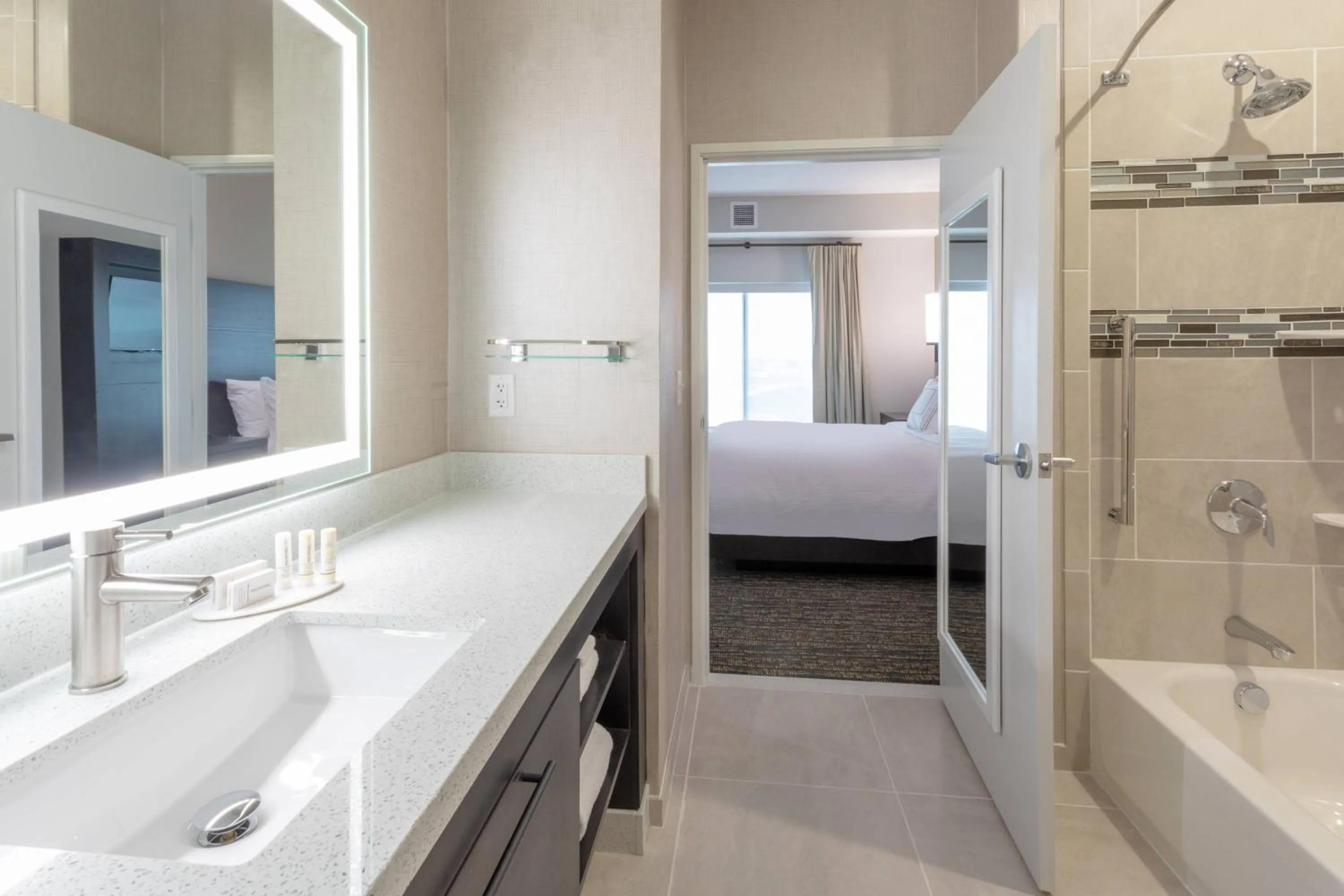 Bedroom, Bed in Residence Inn by Marriott St. Cloud