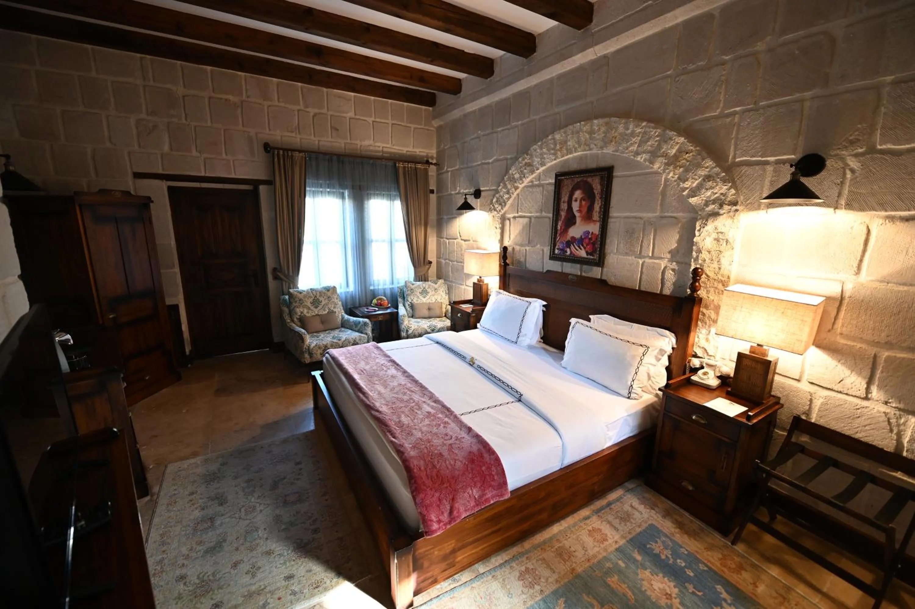Bedroom, Bed in Seraphim Cave Suites & SPA