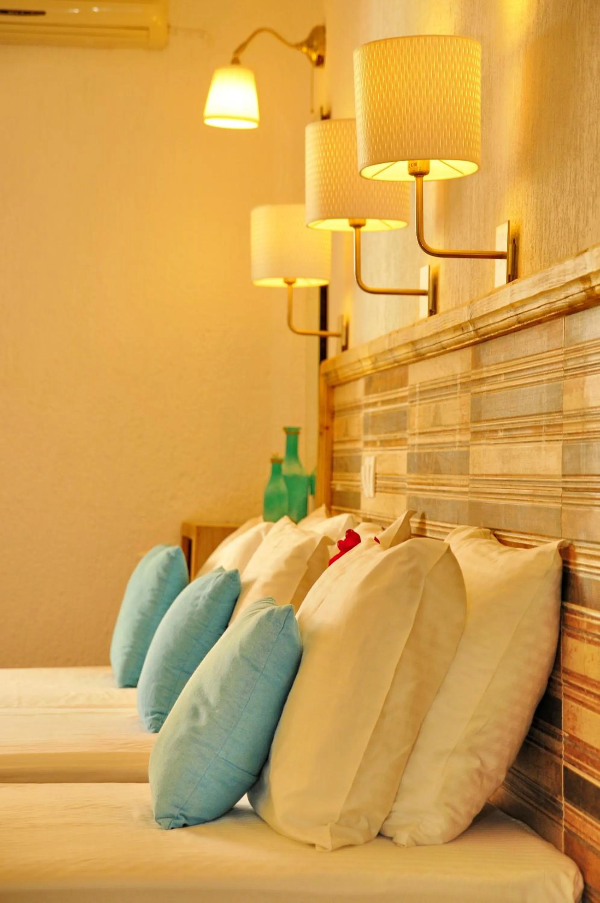 Decorative detail, Bed in Cleopatra Apartments