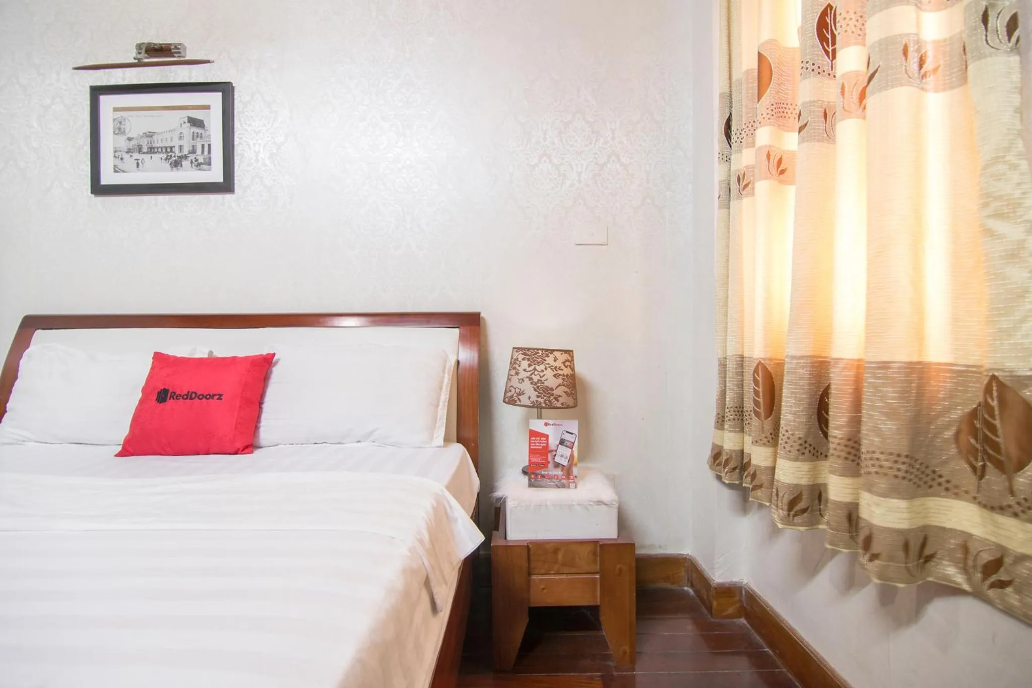 Green Hotel near Lotte Center