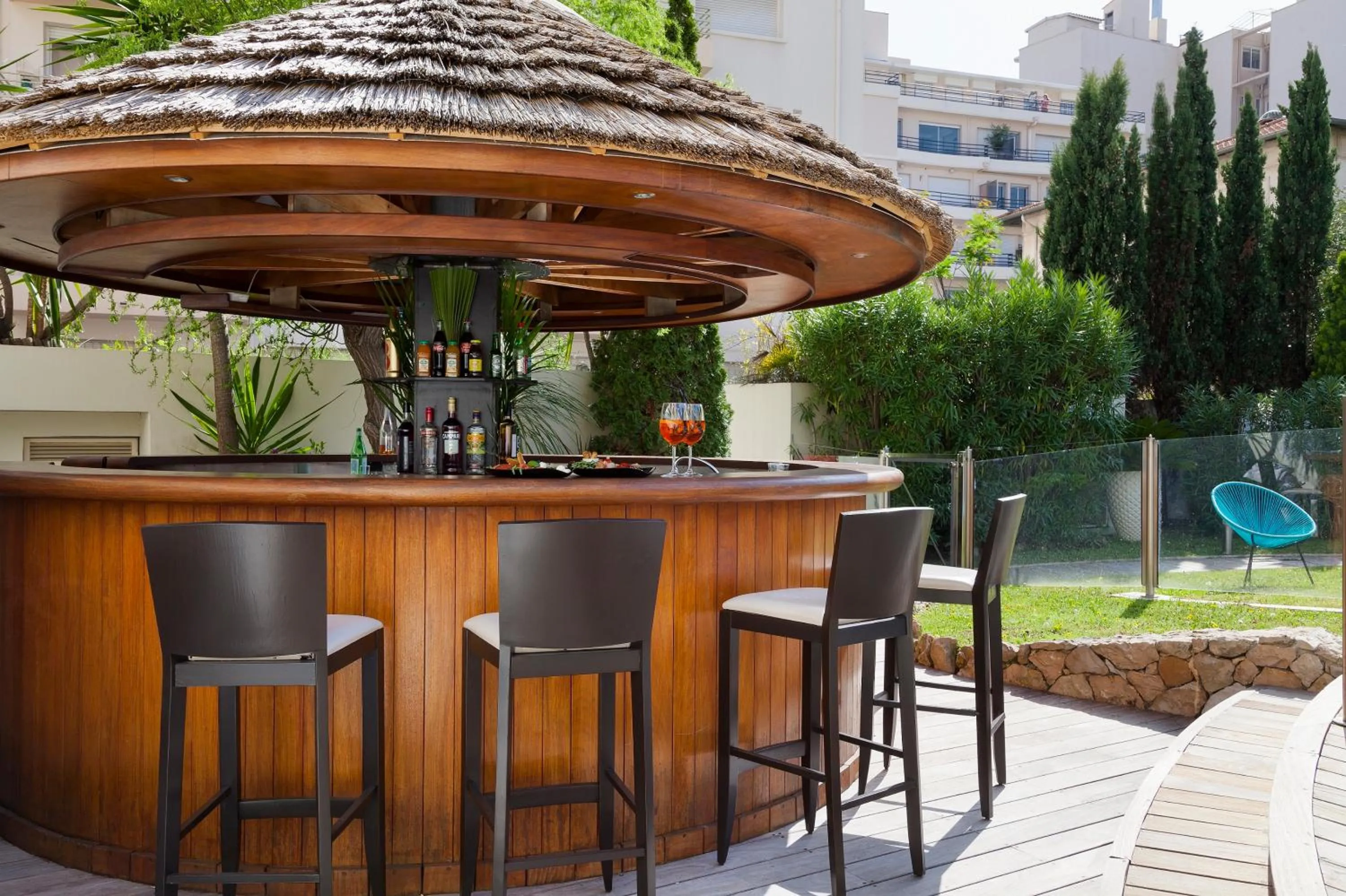 Spring in Nehô Suites Cannes Croisette