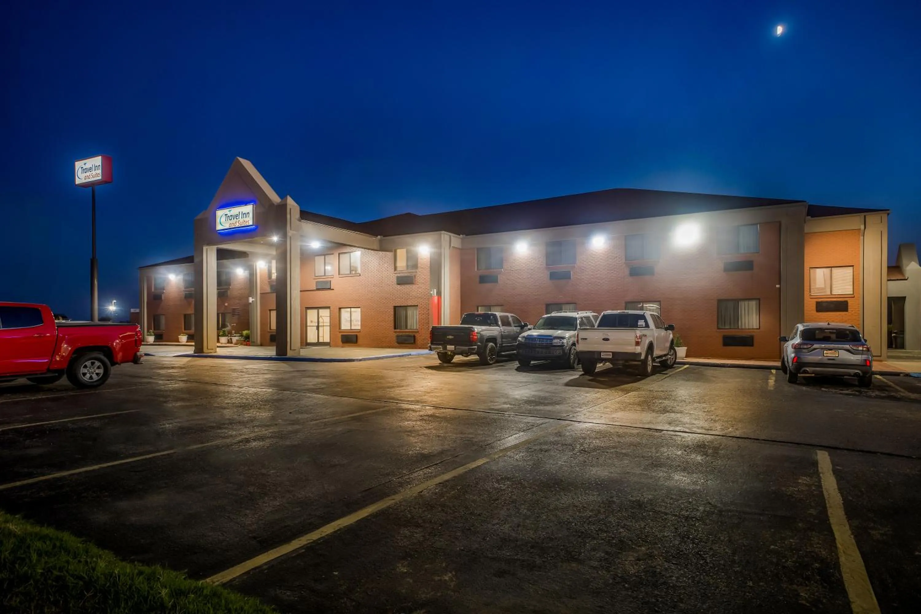 Travel Inn and Suites- Sikeston Miner I-55 exit-67