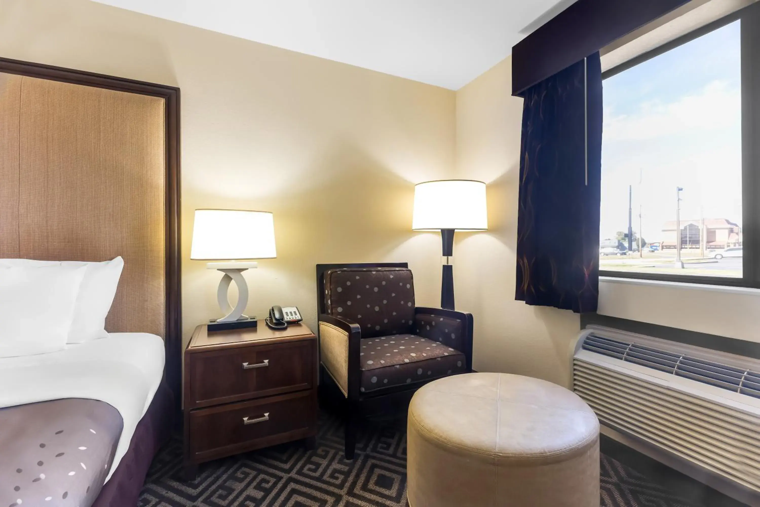 King Room - Smoking in Travel Inn and Suites- Sikeston Miner I-55 exit-67 King Room - Smoking in Travel Inn and Suites- Sikeston Miner I-55 exit-67