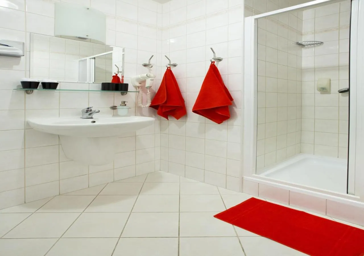 Bathroom in Hotel Otar