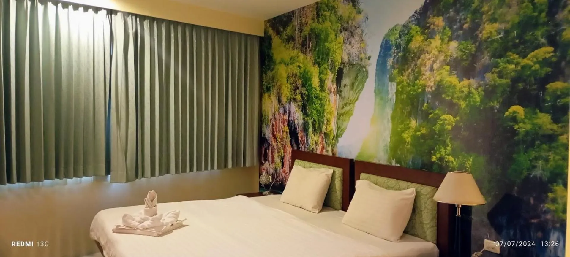 Bedroom, Bed in Sea Star House