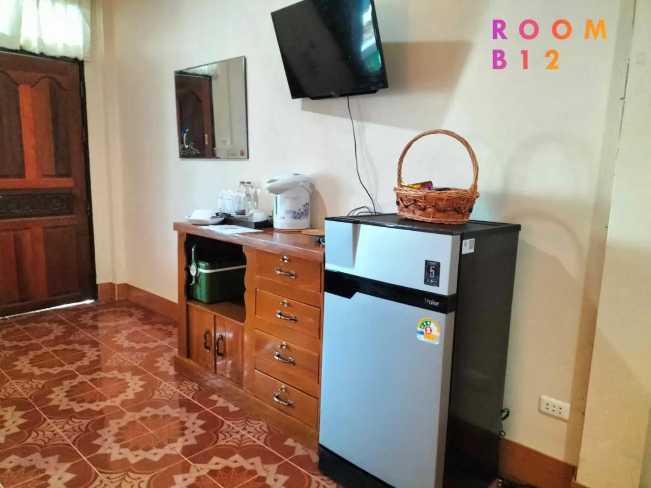 Kitchen or kitchenette in Beach Home Lanta