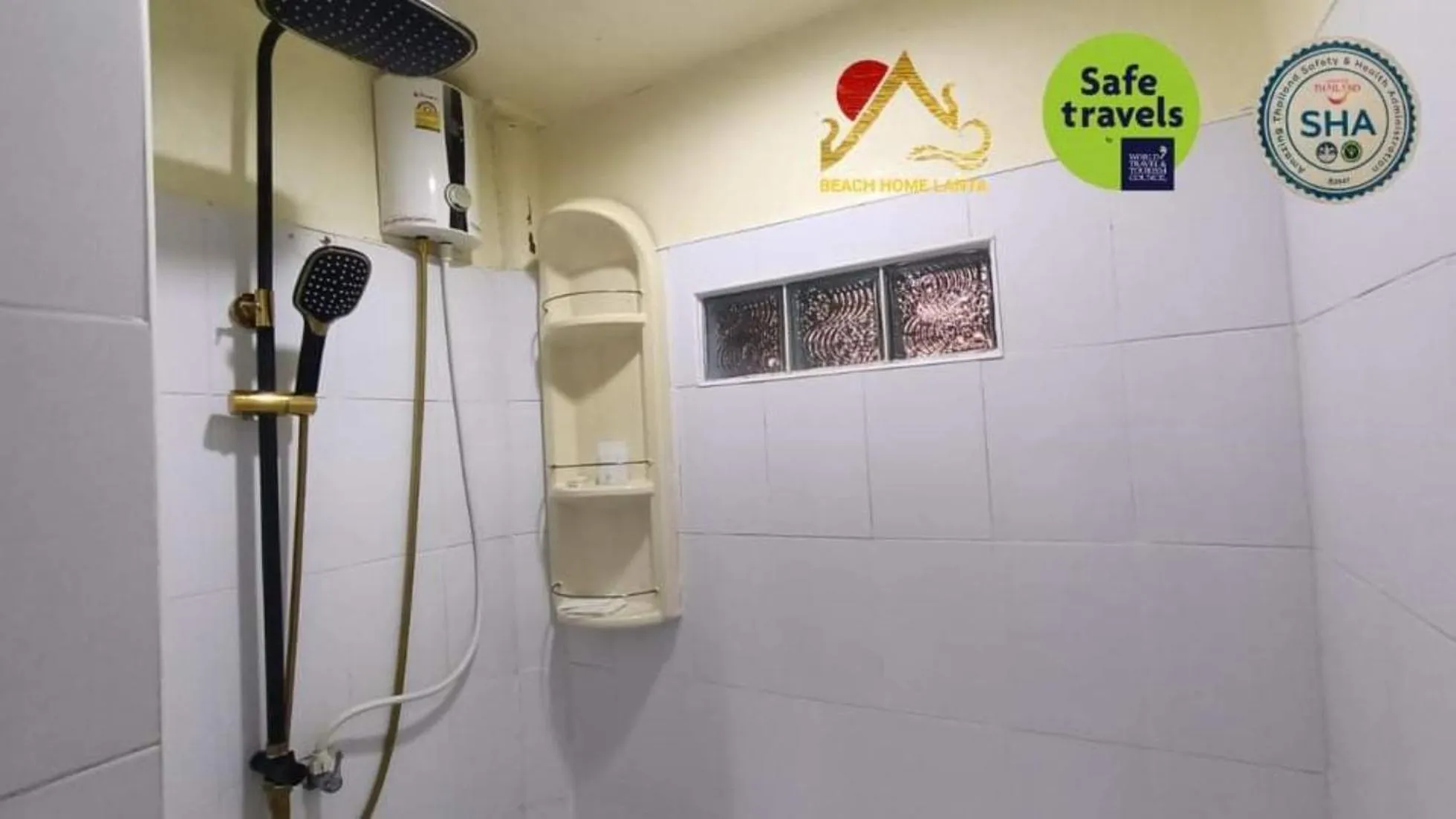 Bathroom in Beach Home Lanta